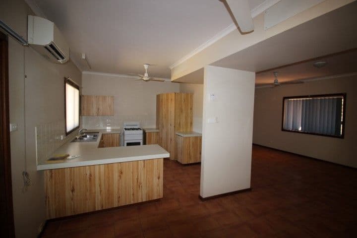 25 Spoonbill Crescent, South Hedland WA 6722, South Hedland - Thumbnail 5