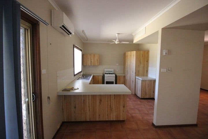 25 Spoonbill Crescent, South Hedland WA 6722, South Hedland - Thumbnail 7