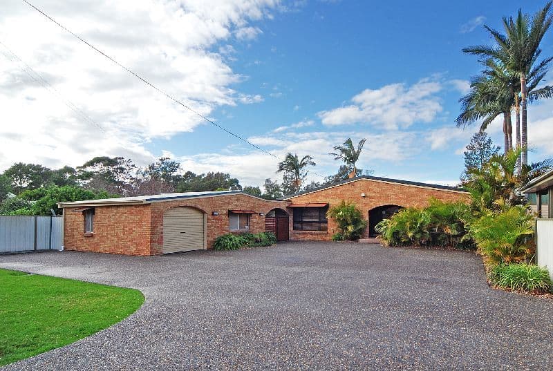 32 Wooroo Street, ALBION PARK RAIL NSW 2527, Albion Park Rail - Thumbnail 2