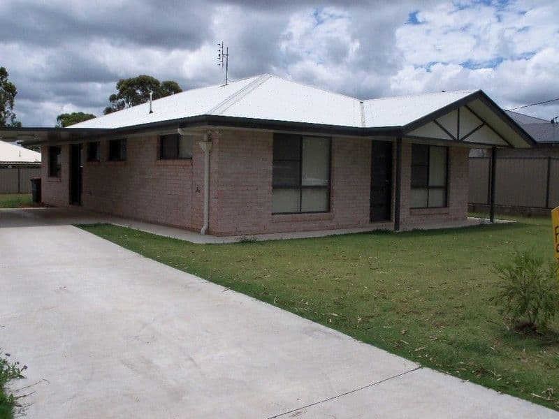 13 Hodge Street, KINGAROY QLD 4610, Kingaroy - Image 1