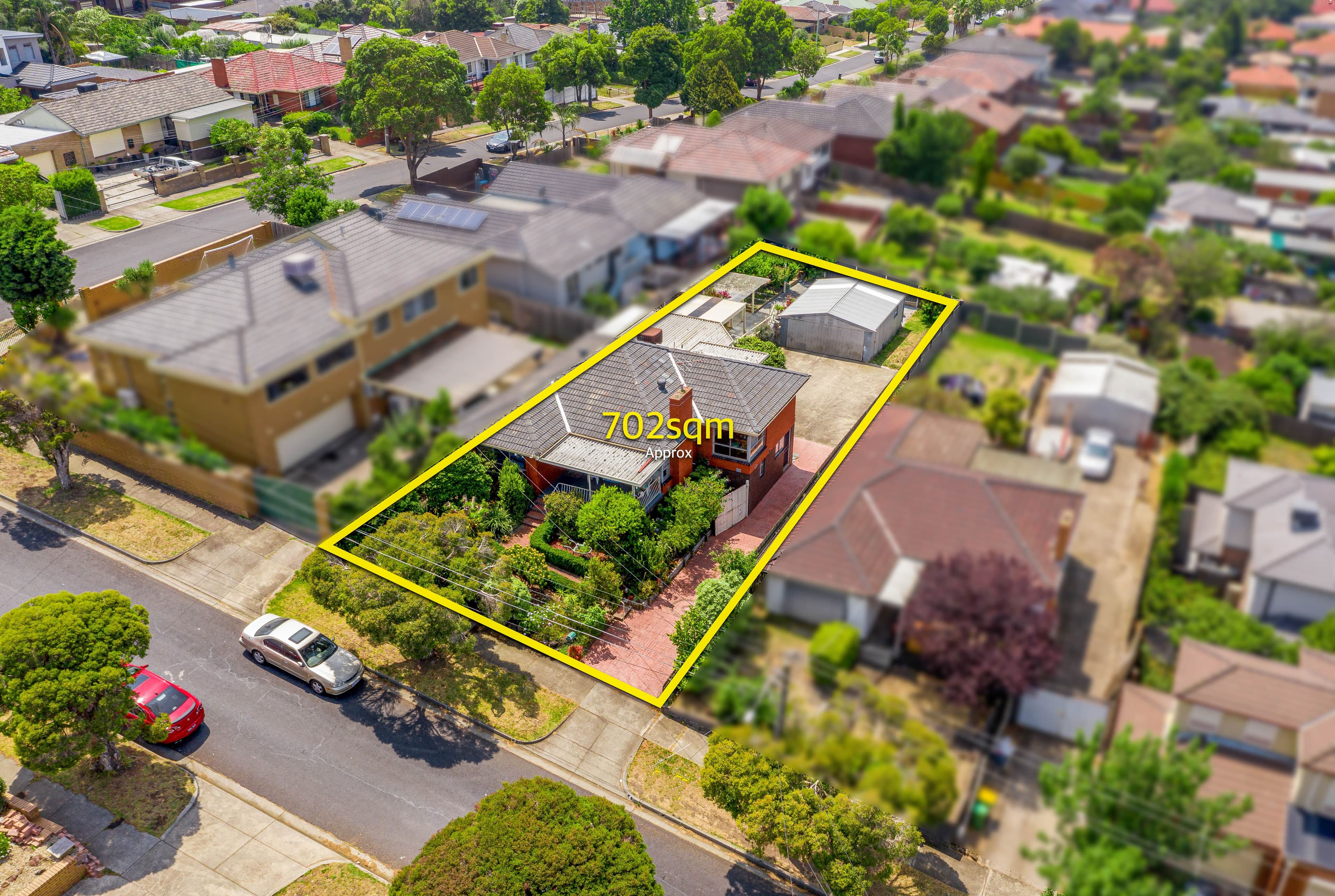 4 Laurie Street, Reservoir VIC 3073, Reservoir - Thumbnail 4
