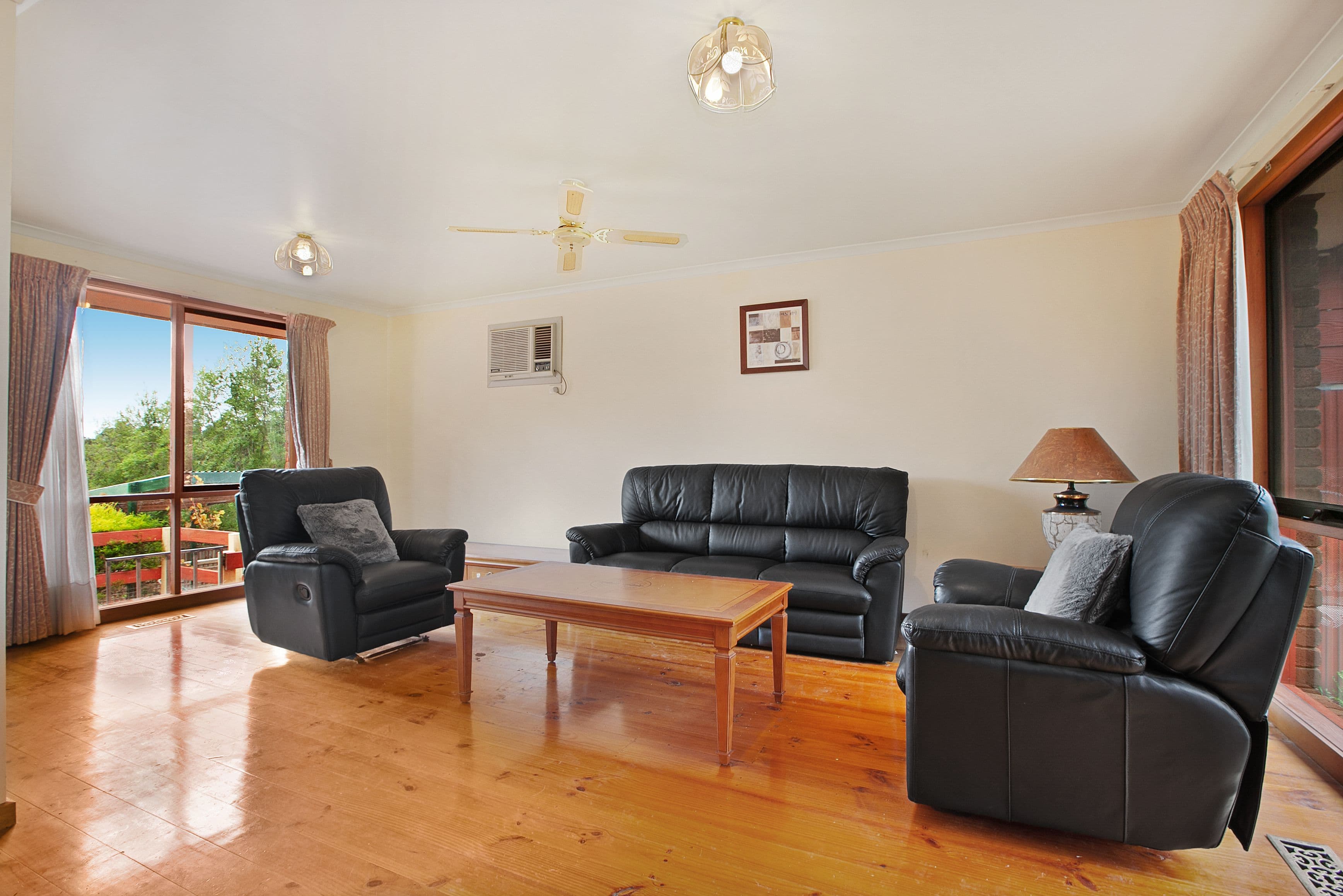 27 Larool Avenue, SAINT HELENA VIC 3088, St Helena - Thumbnail 2