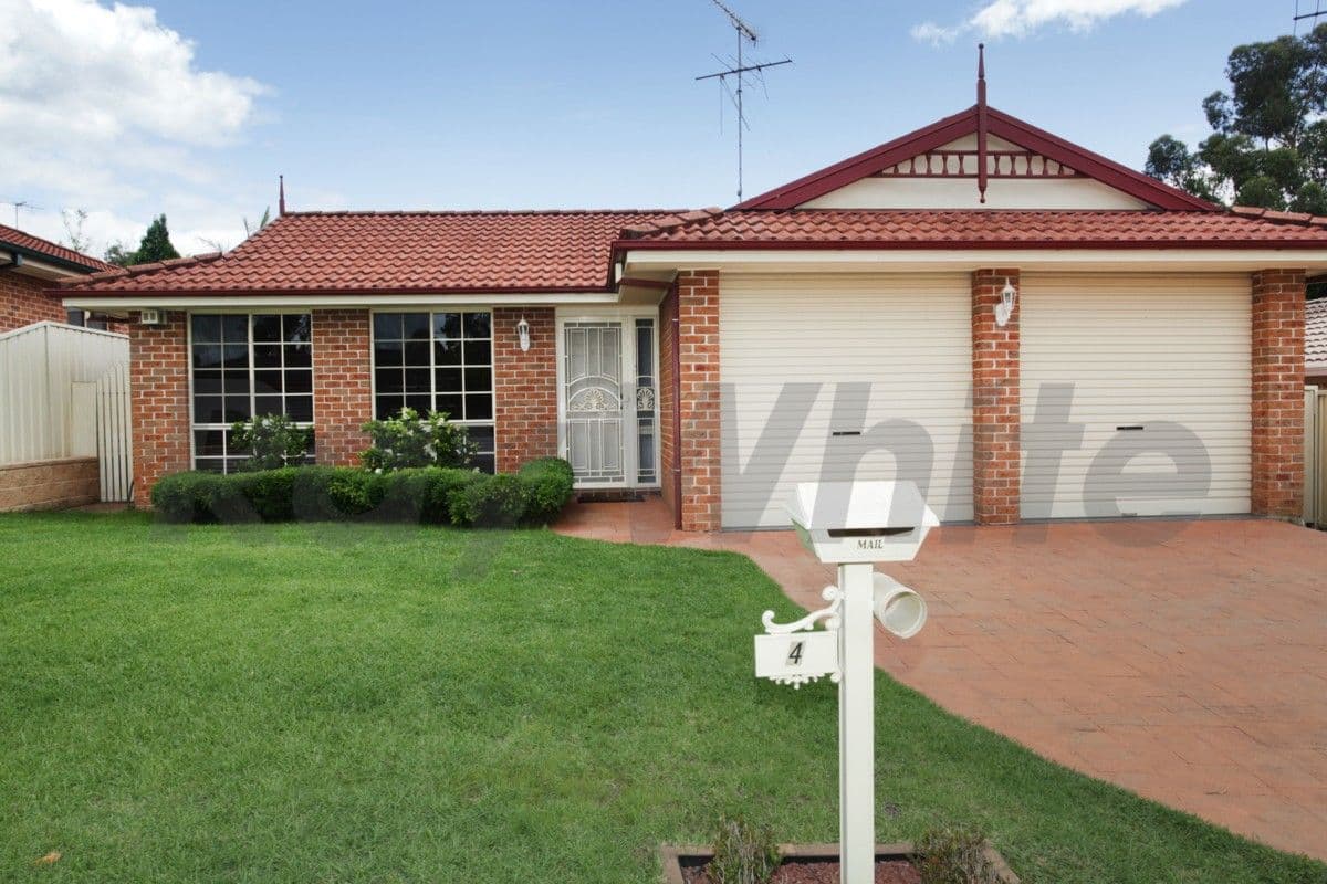 4 Viola Place, GLENMORE PARK NSW 2745, Glenmore Park - Image 1
