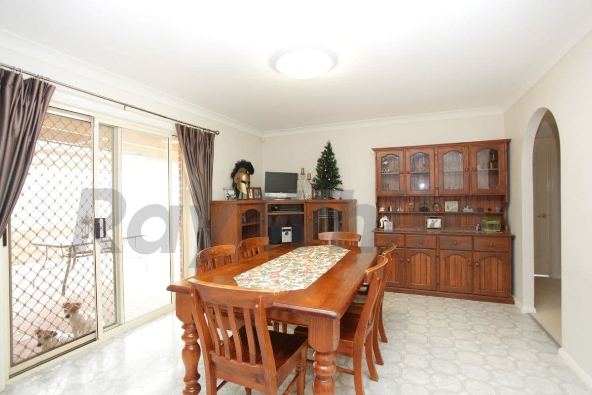 4  Viola Place, GLENMORE PARK NSW 2745, Glenmore Park - Thumbnail 5