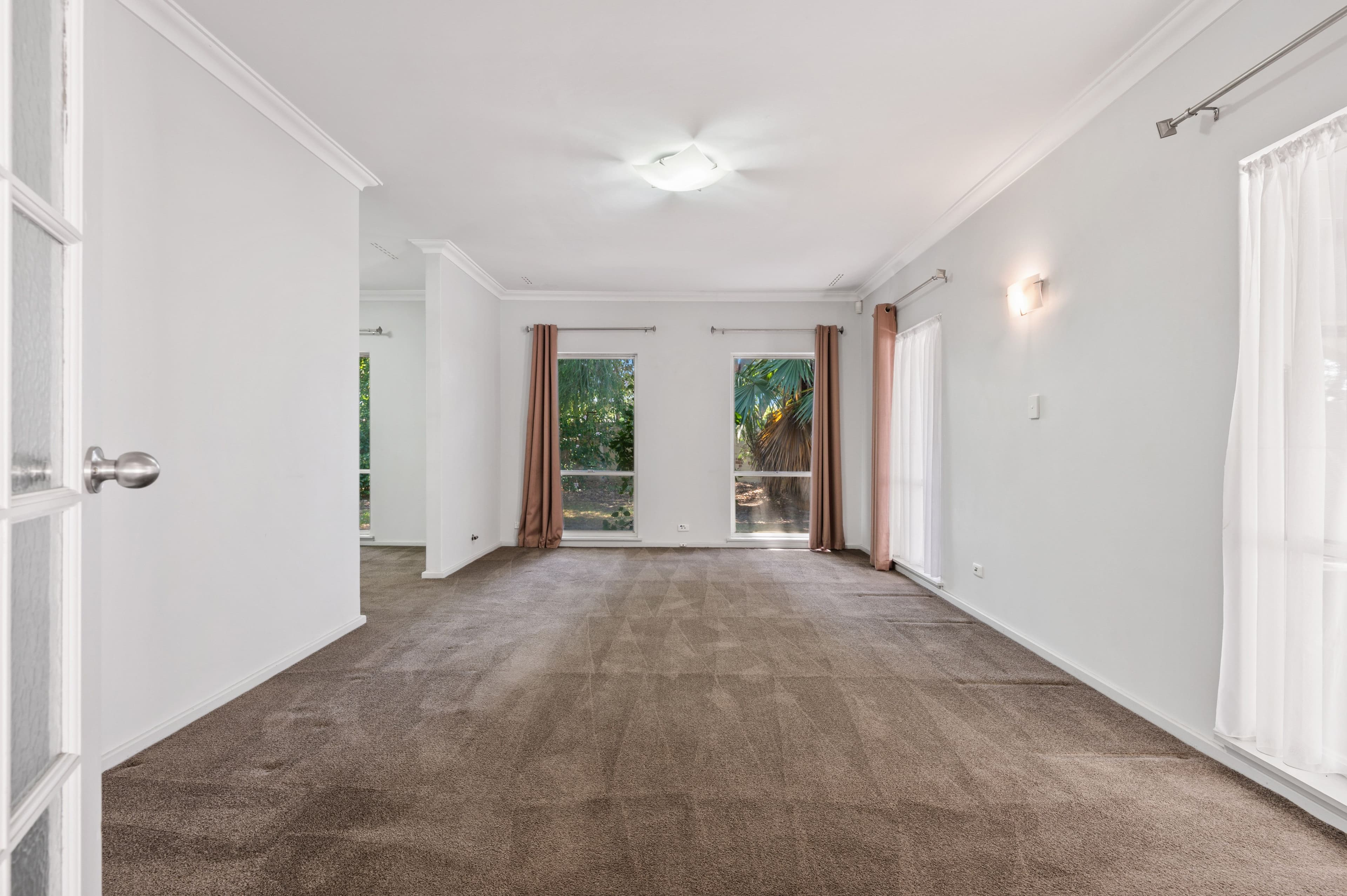 3 Regency Drive, Thornlie WA 6108, Thornlie - Thumbnail 2