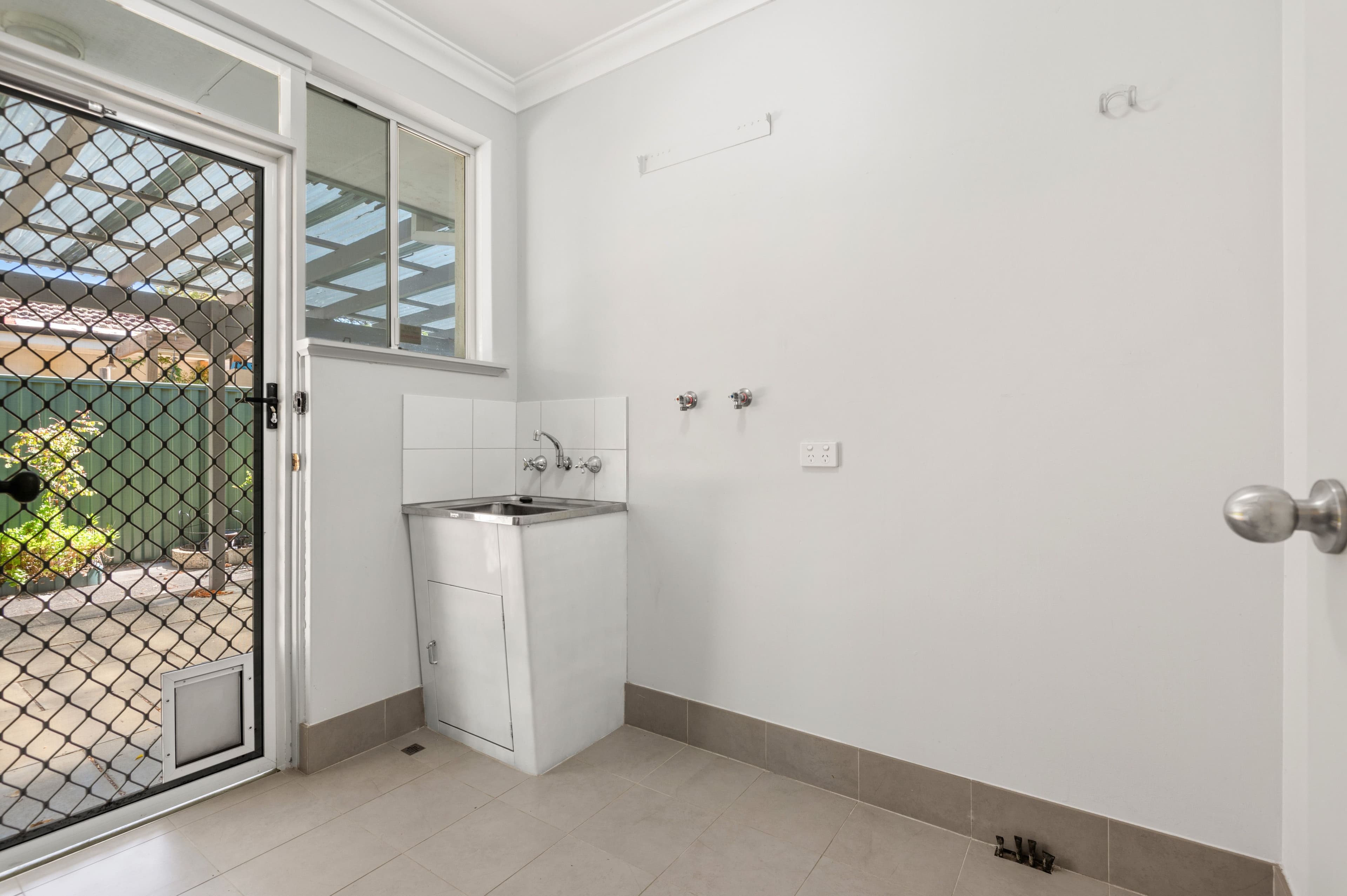 3 Regency Drive, Thornlie WA 6108, Thornlie - Thumbnail 8