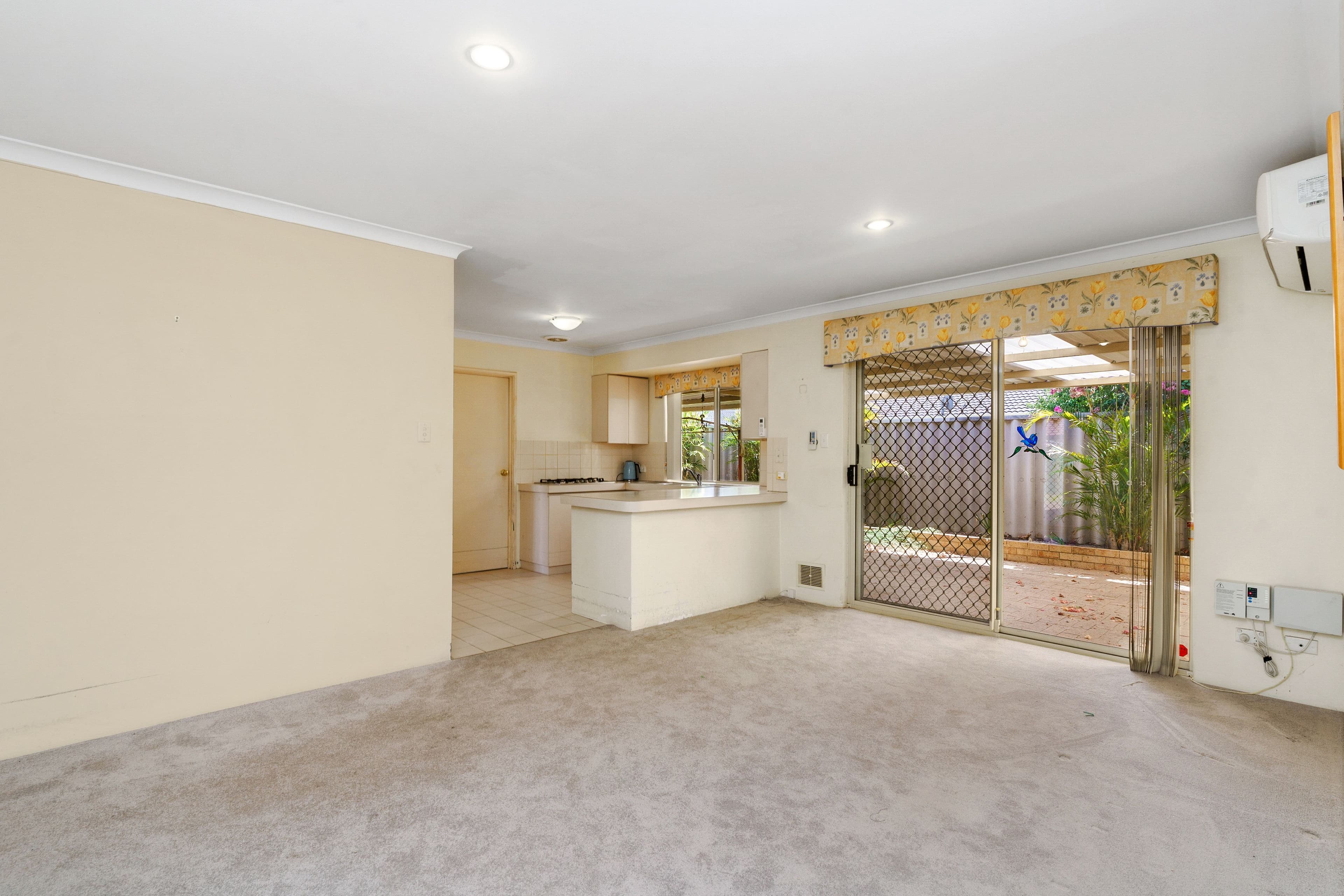 6 Grasmere Court, Brentwood WA 6153, Brentwood - Thumbnail 5