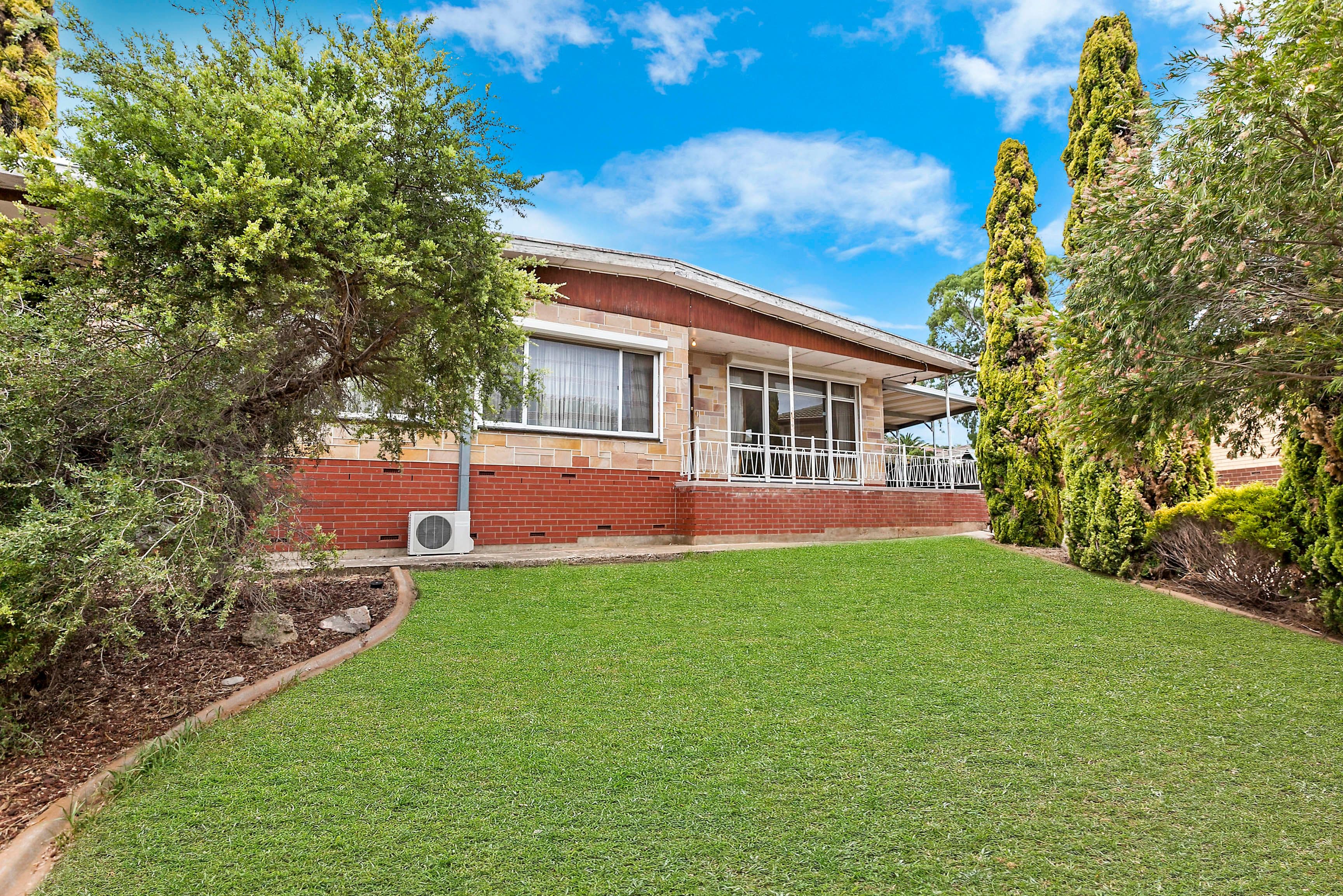 8 Hinton Avenue, Para Hills SA 5096, Para Hills - Image 1