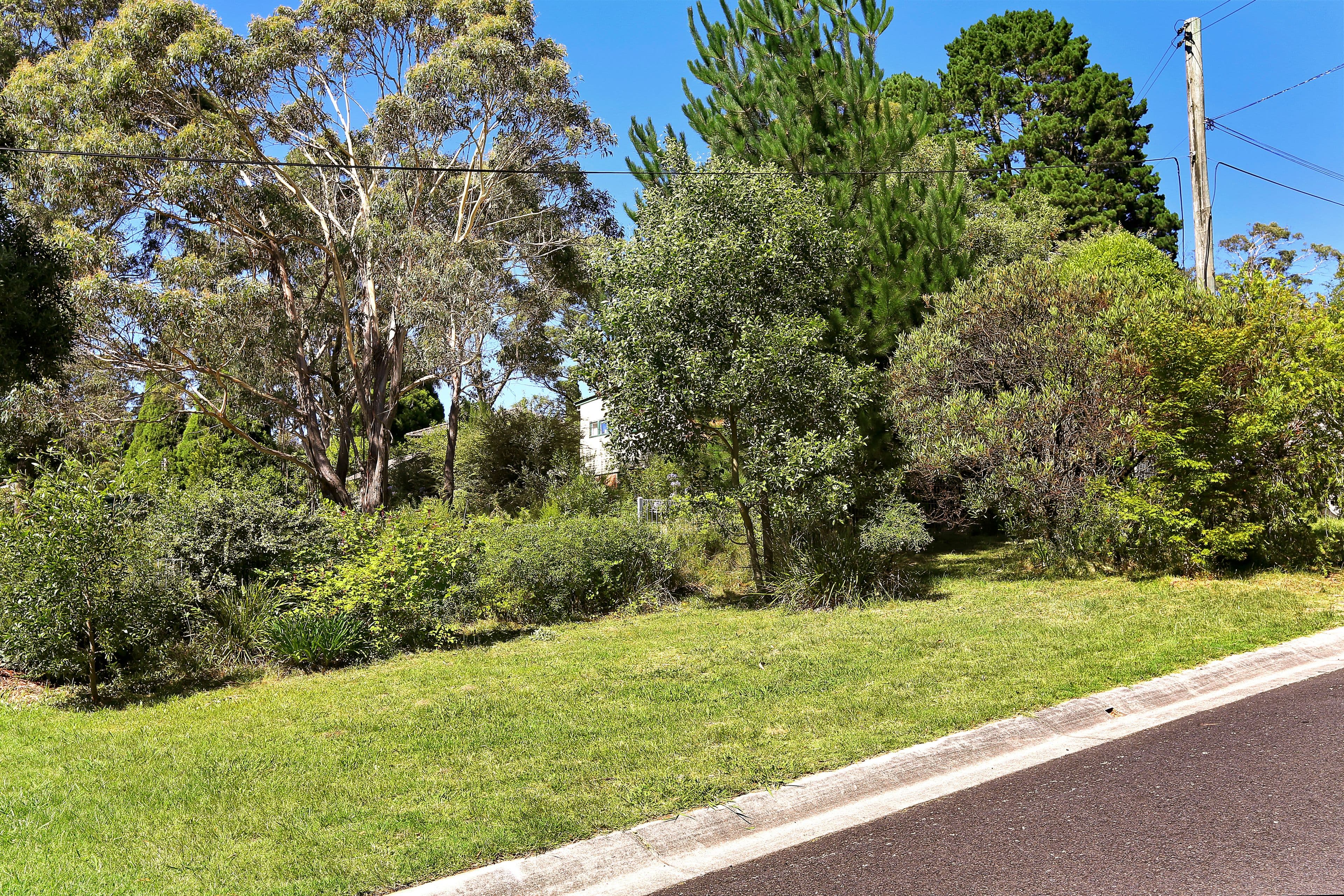 9 Irvine Avenue, Blackheath NSW 2785, Blackheath - Image 1