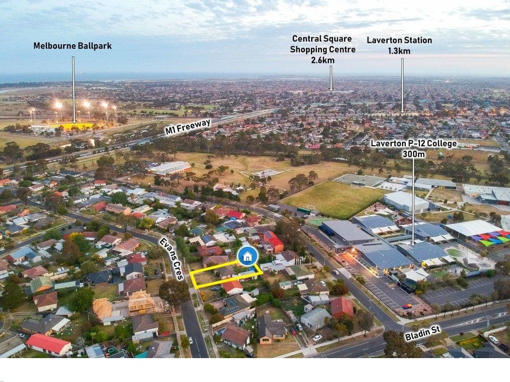6 Evans Crescent, Laverton VIC 3028, Laverton - Thumbnail 2