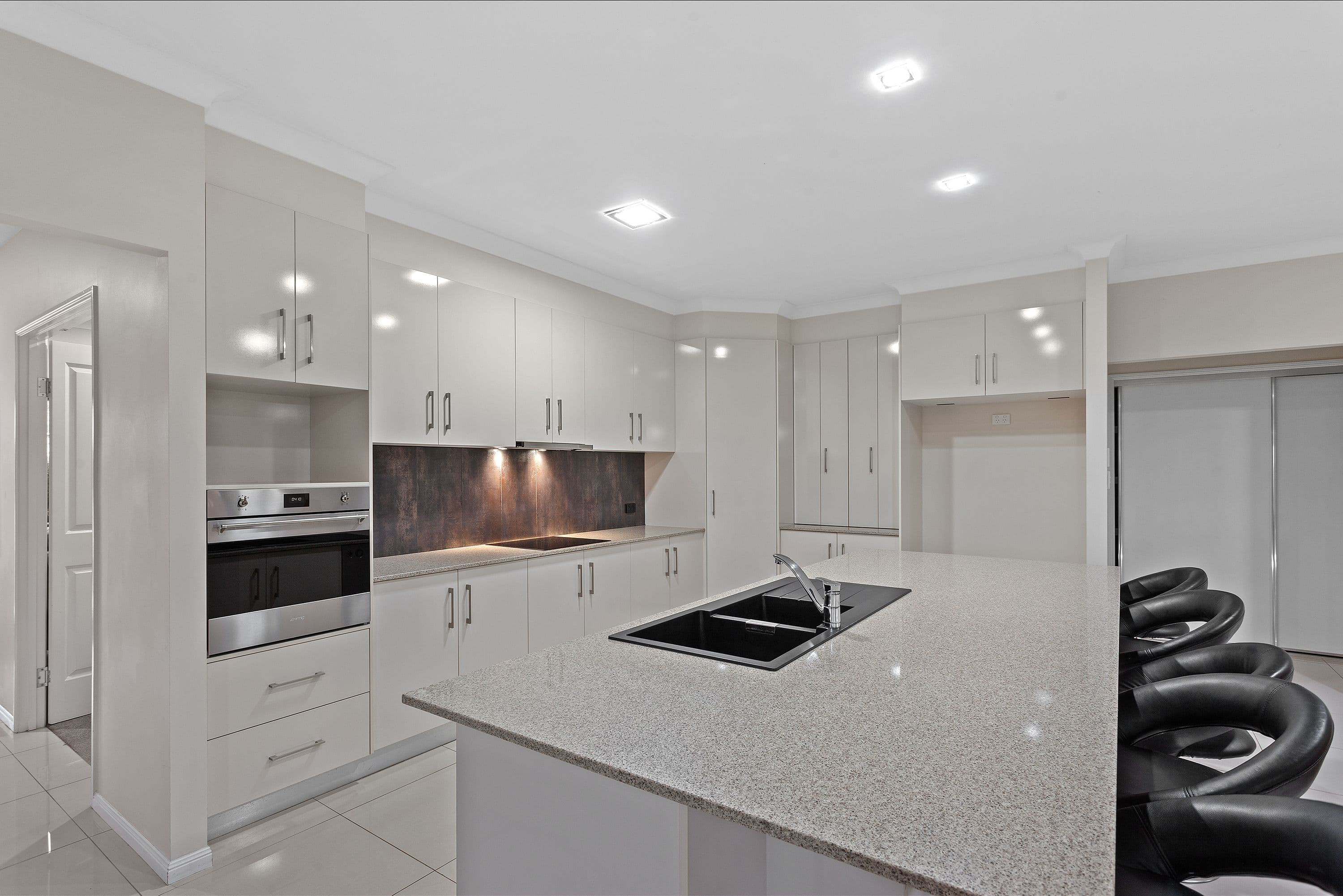 7 Makybe Drive, Hodgson Vale QLD 4352, Hodgson Vale - Thumbnail 6