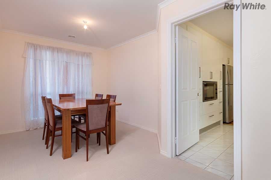 13 Strahan Court, Keilor Downs VIC 3038, Keilor Downs - Thumbnail 3