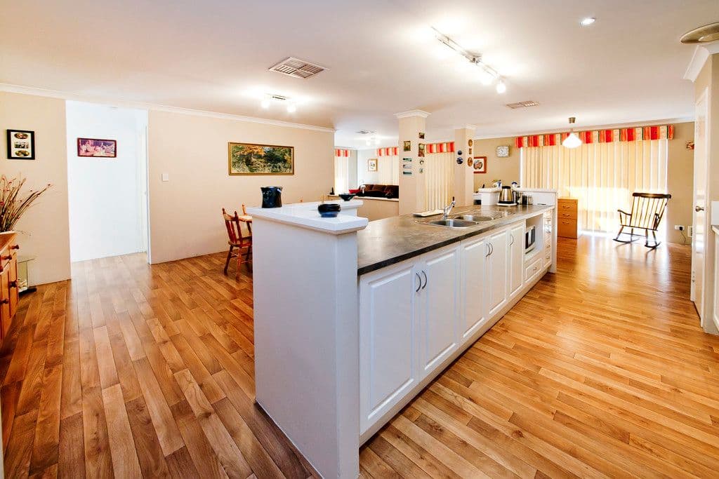 11 Grampian Way, Caversham WA 6055, Caversham - Thumbnail 5