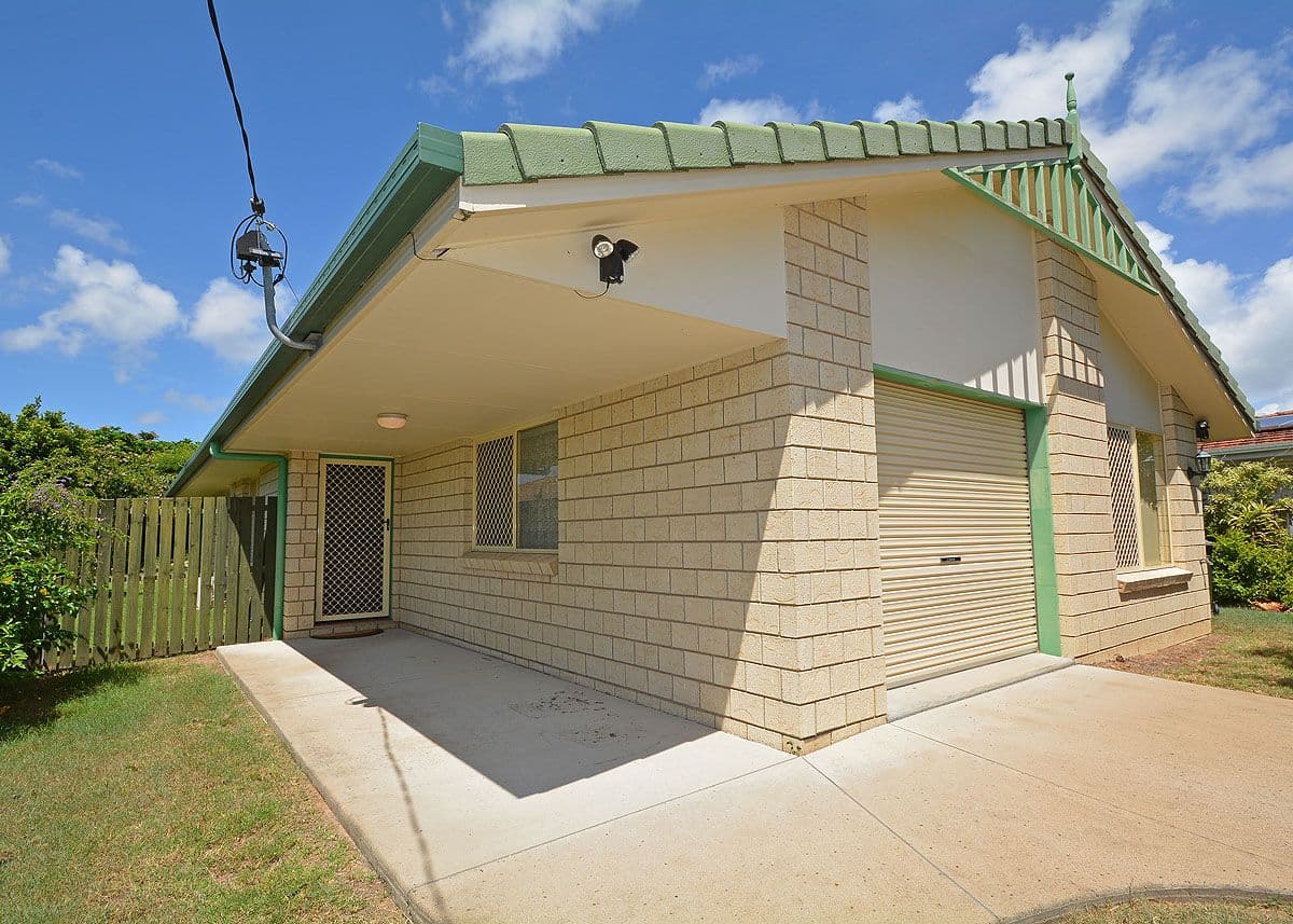 22 Wattle Street, Point Vernon QLD 4655, Point Vernon - Thumbnail 2