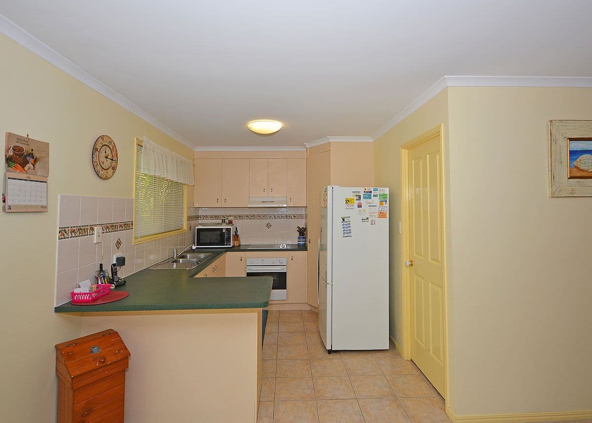 22 Wattle Street, Point Vernon QLD 4655, Point Vernon - Thumbnail 8