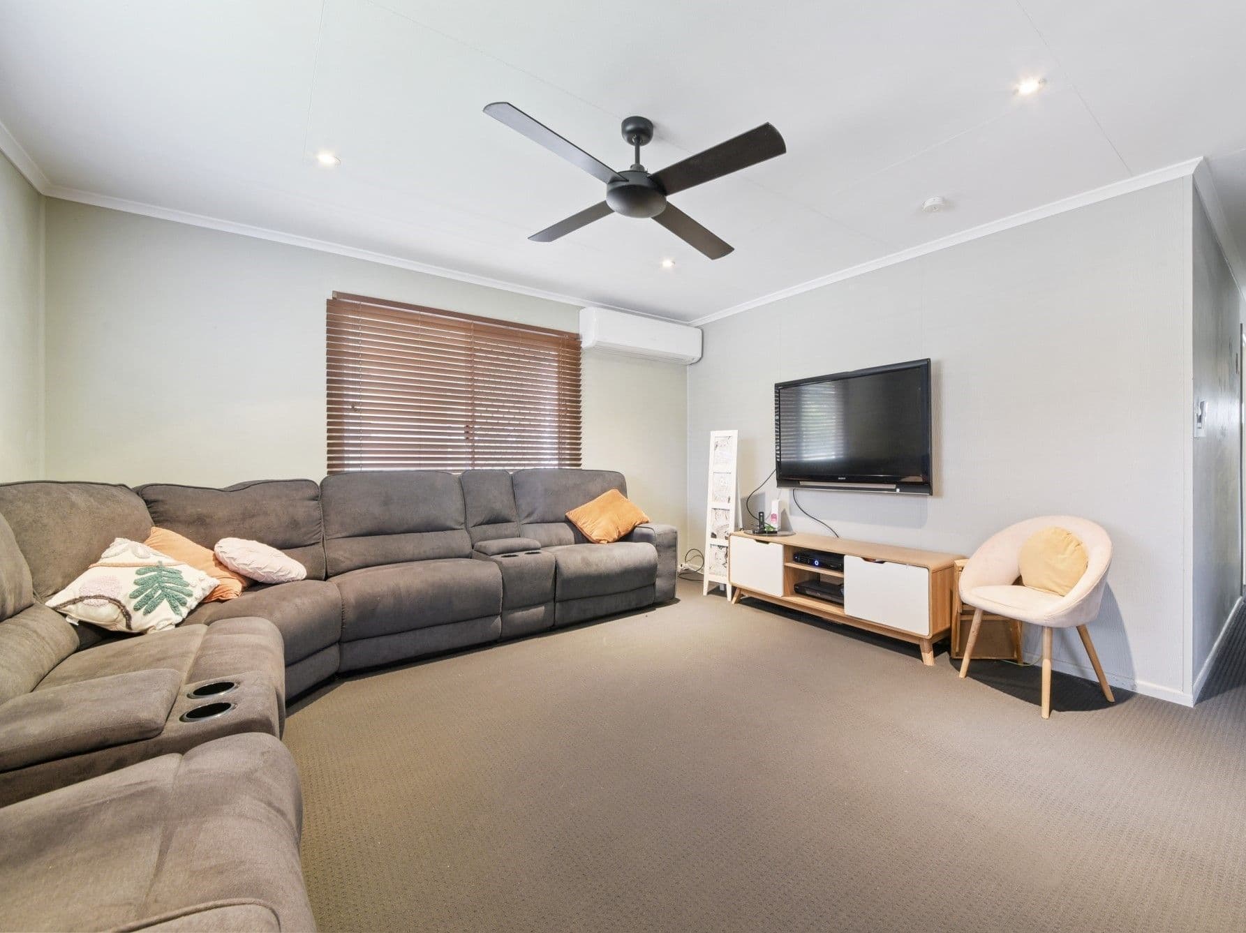 9 Barrabui Street, Bracken Ridge QLD 4017, Bracken Ridge - Thumbnail 3