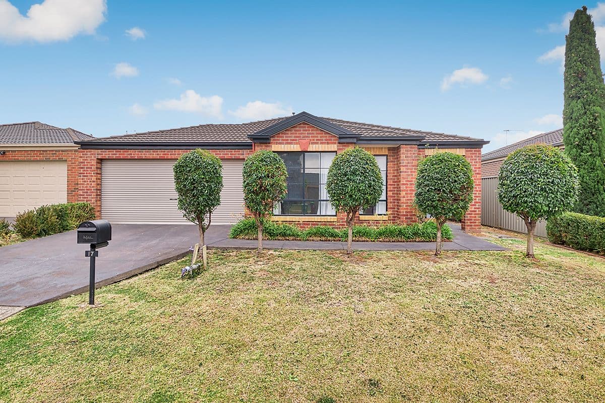 17 Tyndall Street, Cranbourne East VIC 3977, Cranbourne East - Image 1