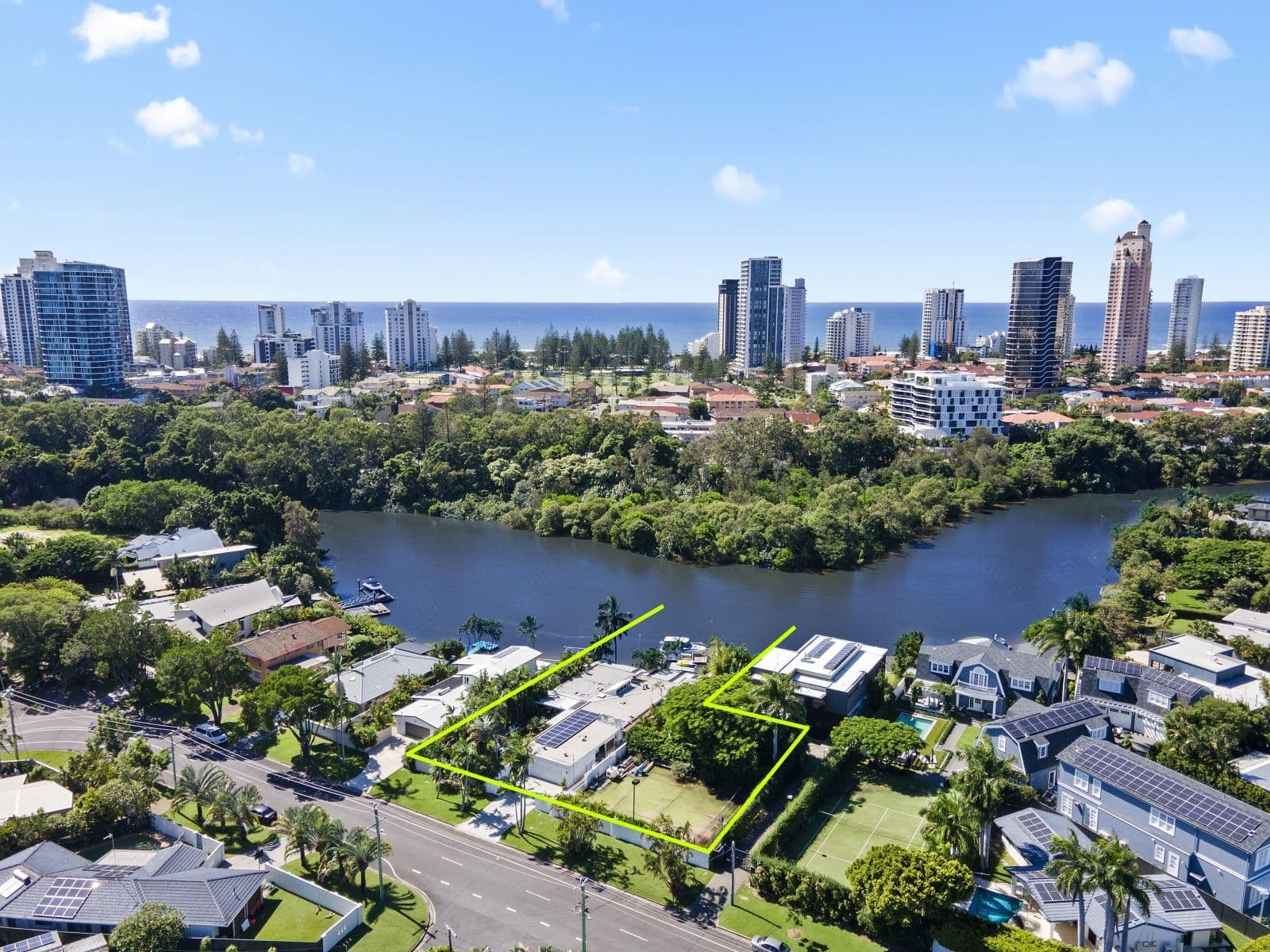 106 Savoy Drive, Broadbeach Waters QLD 4218, Broadbeach Waters - Thumbnail 2
