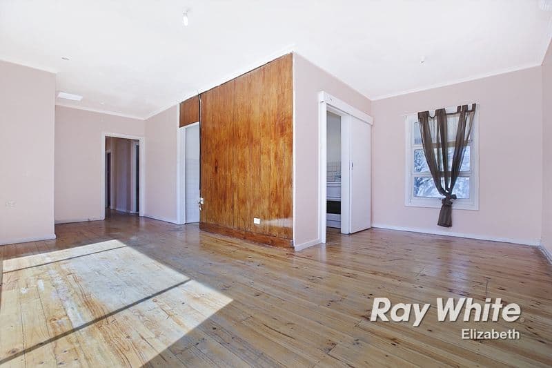 7 Crabb Road, SMITHFIELD PLAINS SA 5114, Smithfield Plains - Thumbnail 4