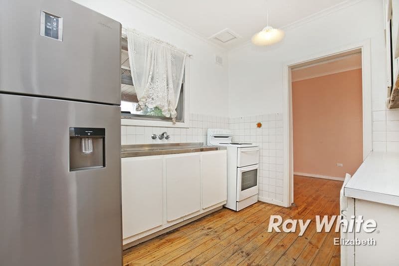 7 Crabb Road, SMITHFIELD PLAINS SA 5114, Smithfield Plains - Thumbnail 6