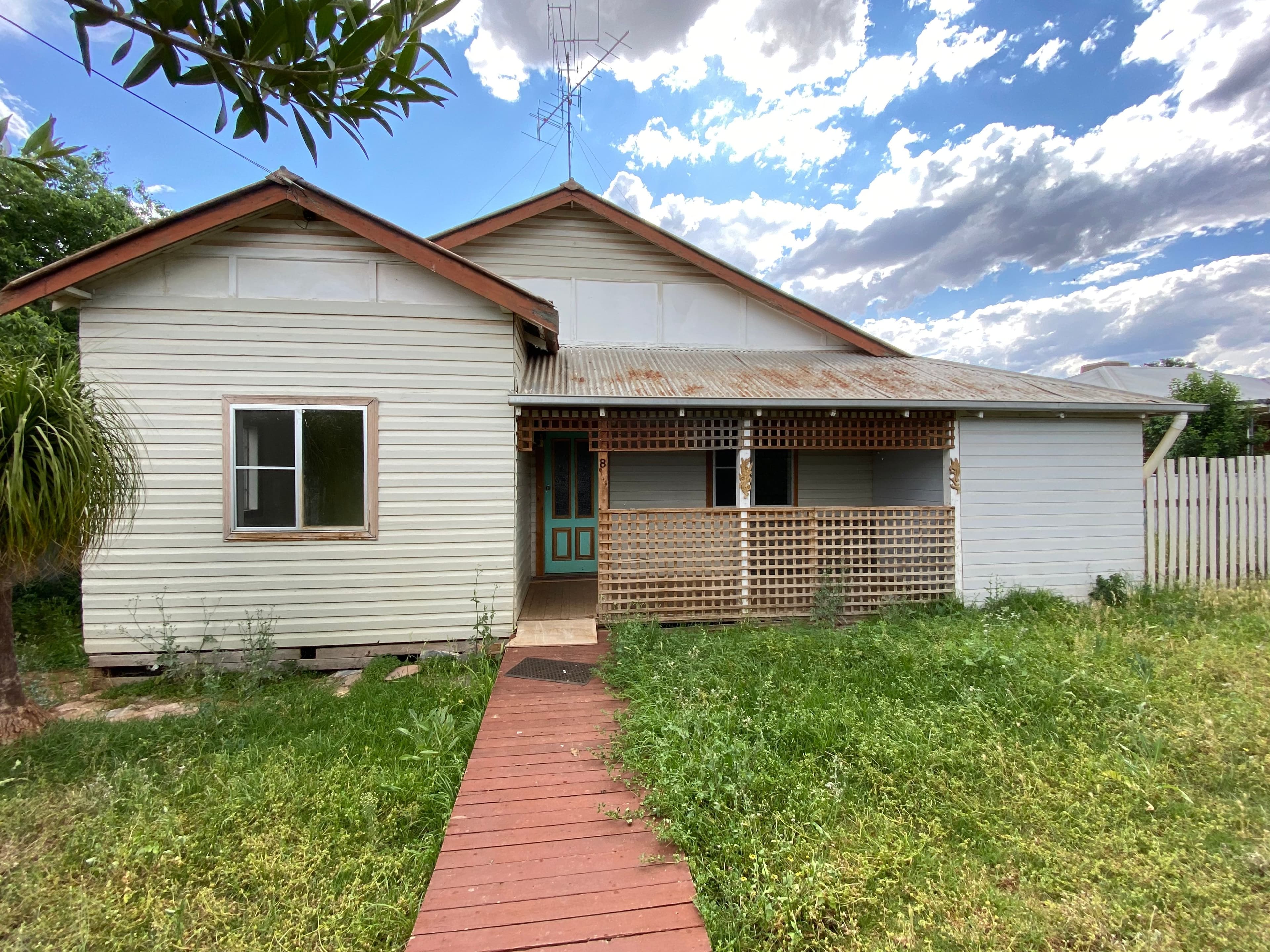 8 Napier Street, Condobolin NSW 2877, Condobolin - Image 1