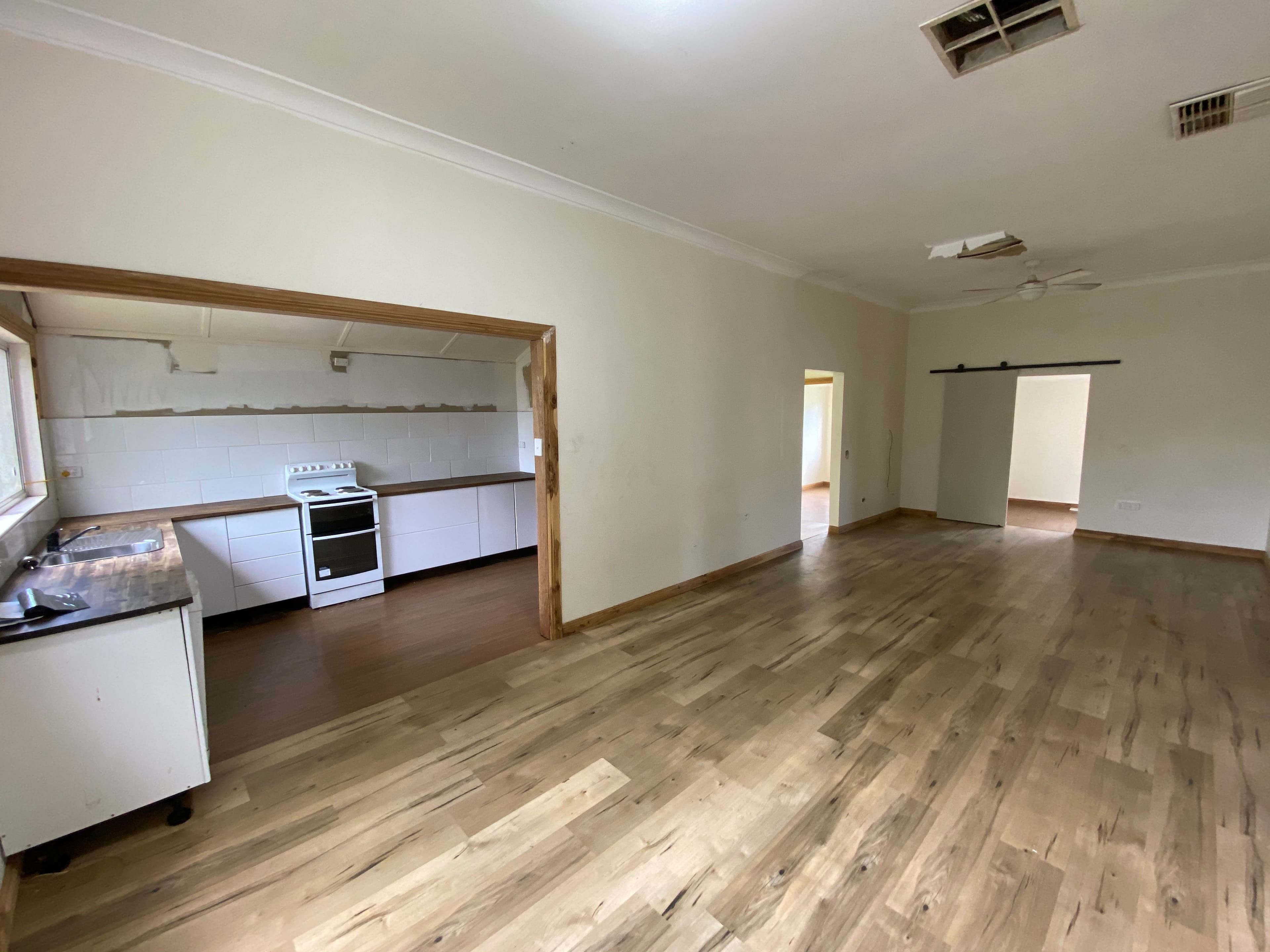 8 Napier Street, Condobolin NSW 2877, Condobolin - Thumbnail 5