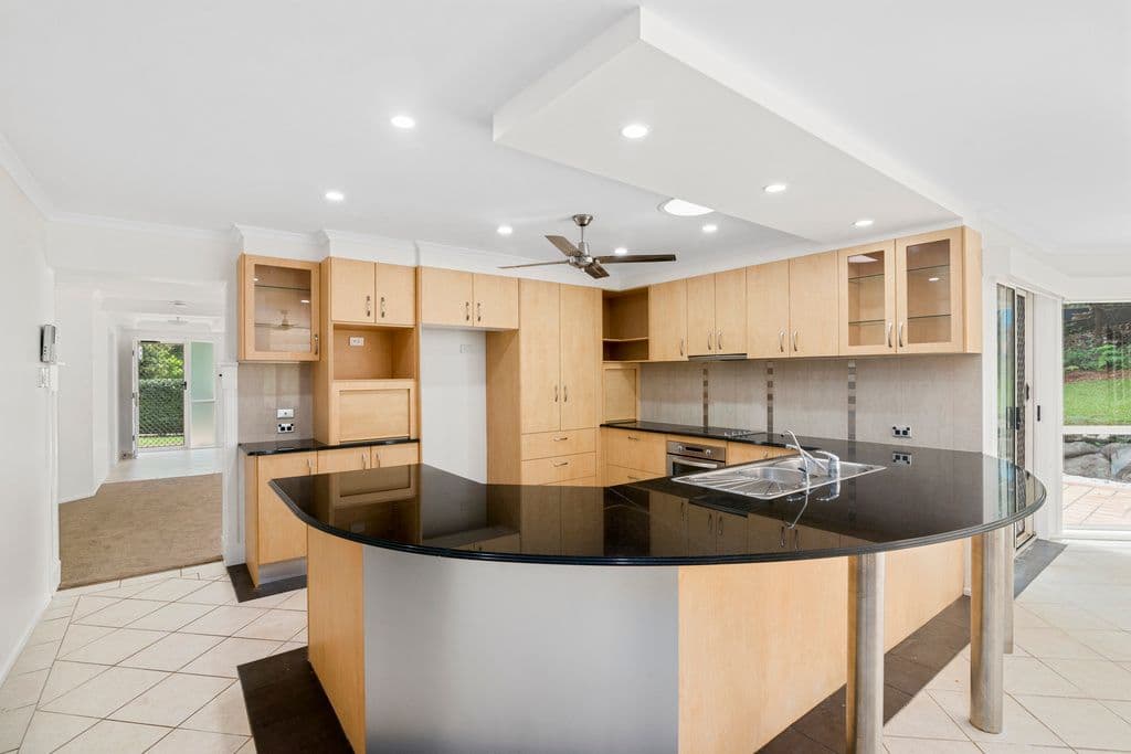 39 Forest Drive, Elanora QLD 4221, Elanora - Thumbnail 6