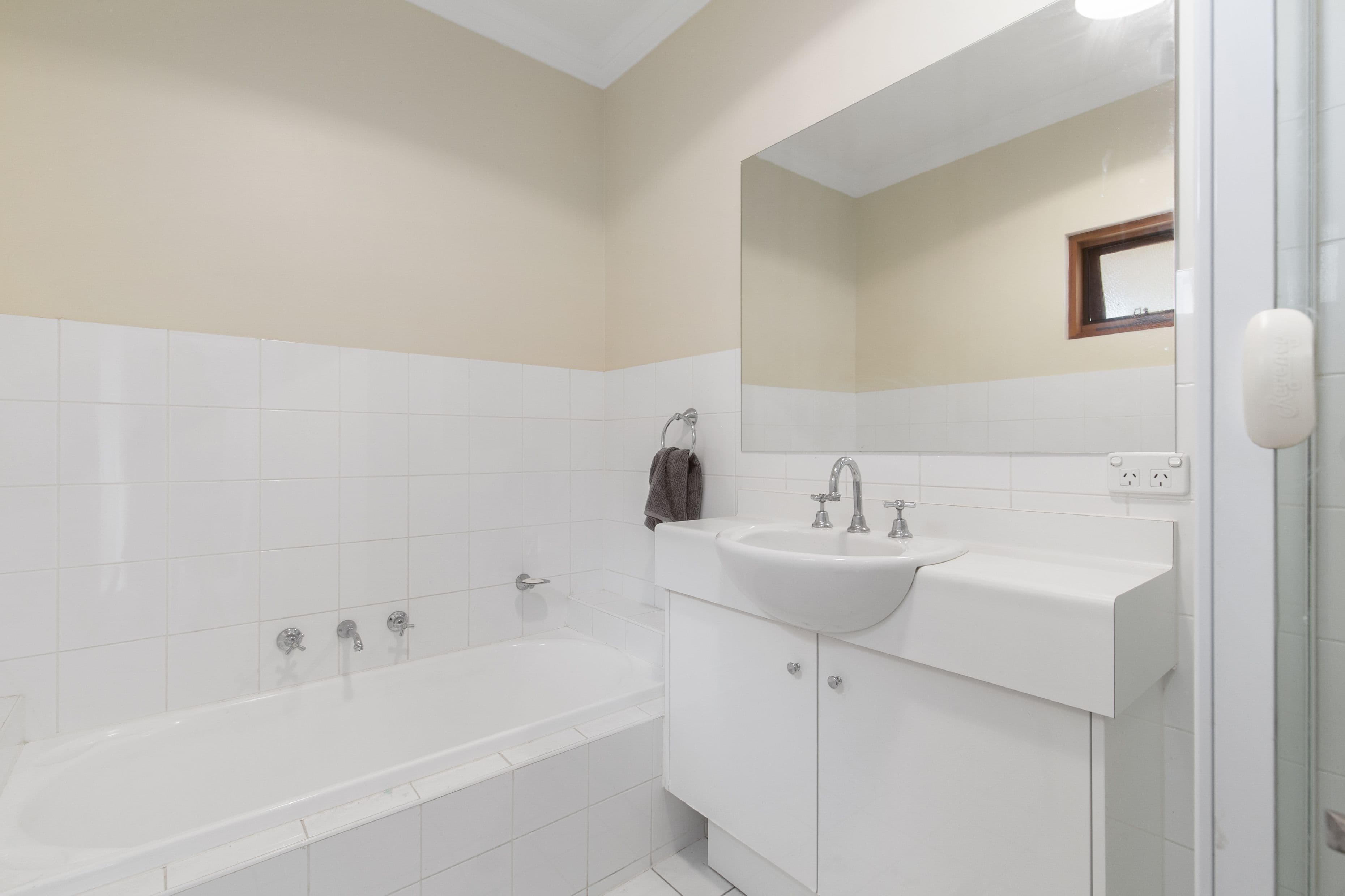107 Tapleys Hill Road, Glenelg North SA 5045, Glenelg North - Thumbnail 7