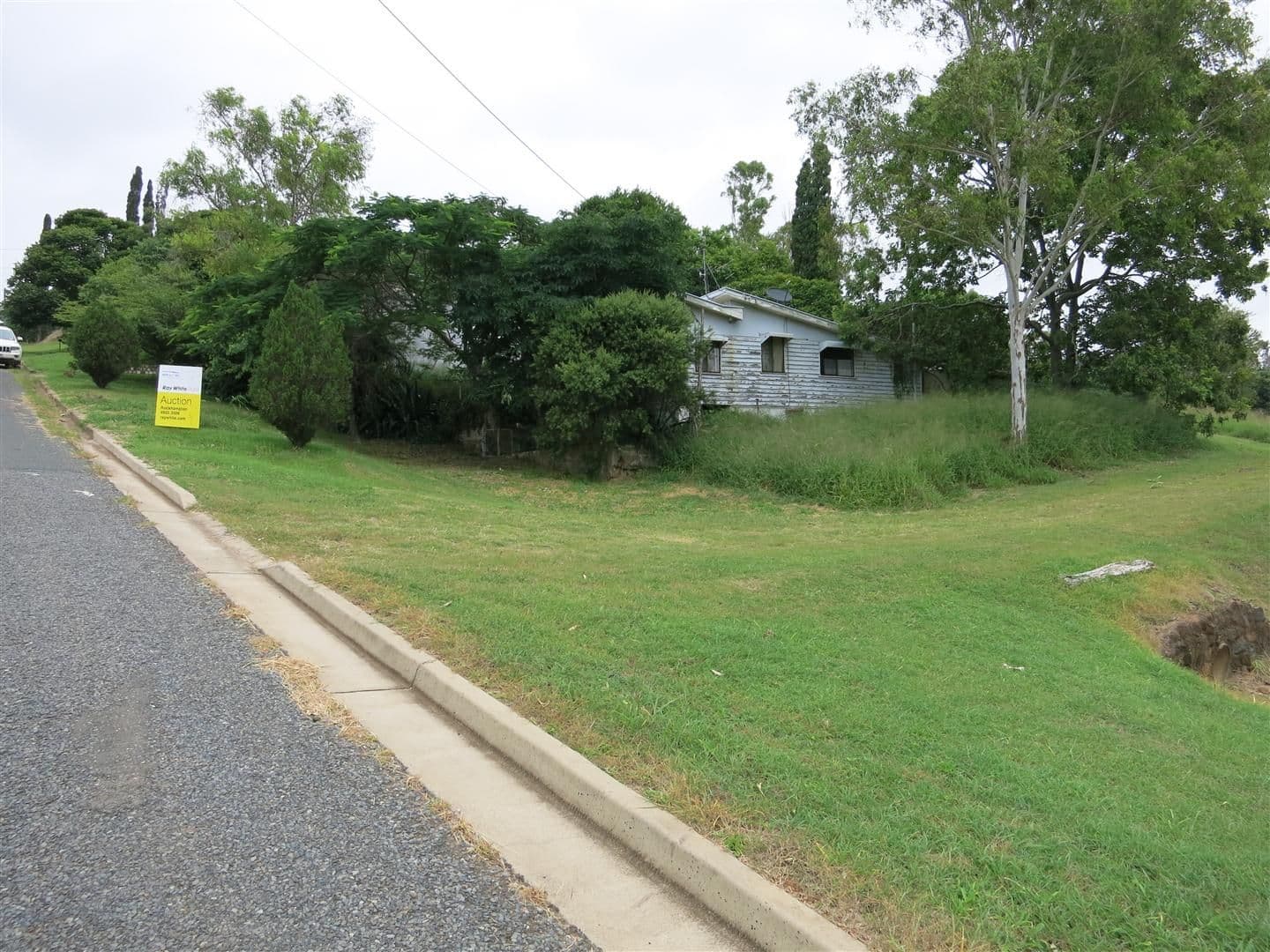 22 West Street, MOUNT MORGAN QLD 4714, Mount Morgan - Thumbnail 3