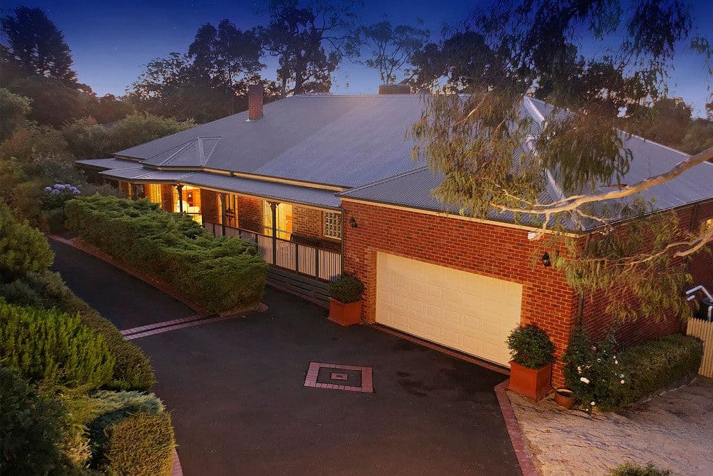 33 Joan Avenue, Ferntree Gully VIC 3156, Ferntree Gully - Image 1