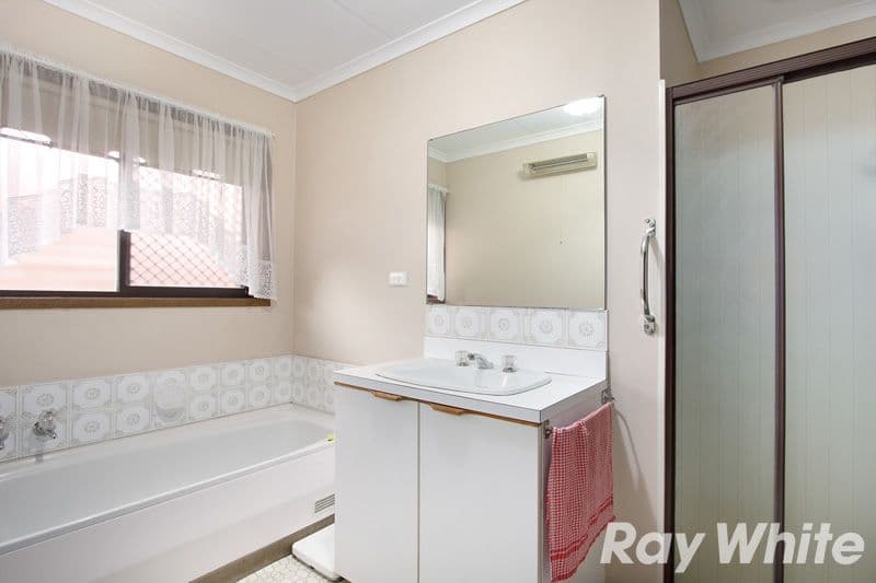 13 Snodgrass Street, PAKENHAM VIC 3810, Pakenham - Thumbnail 6