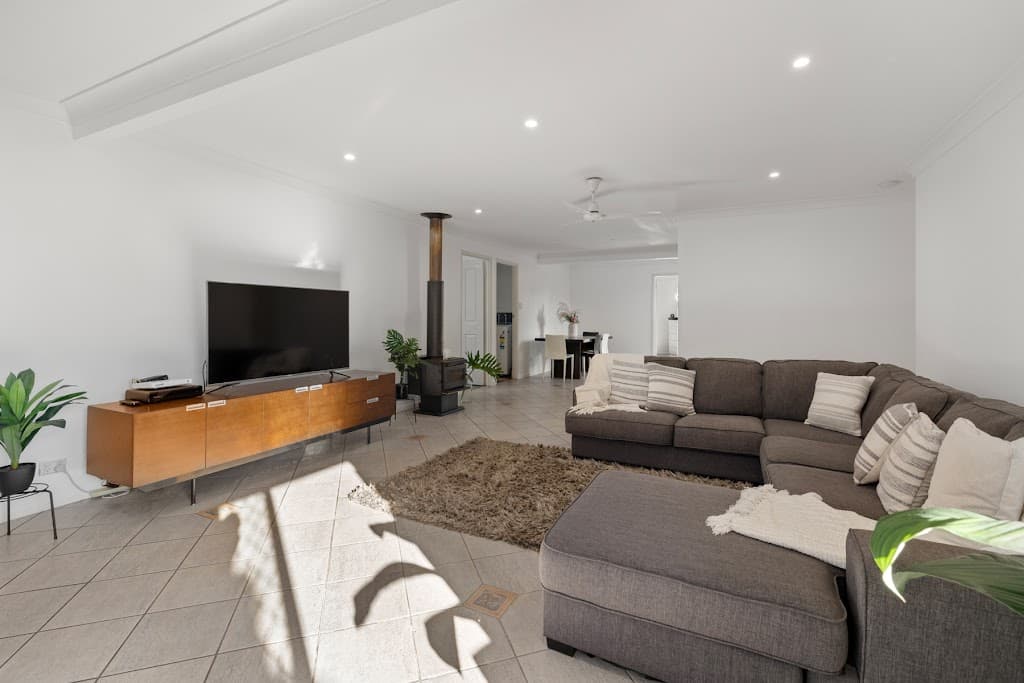 9 Verna Street, Shailer Park, QLD, 4128, Shailer Park - Thumbnail 2