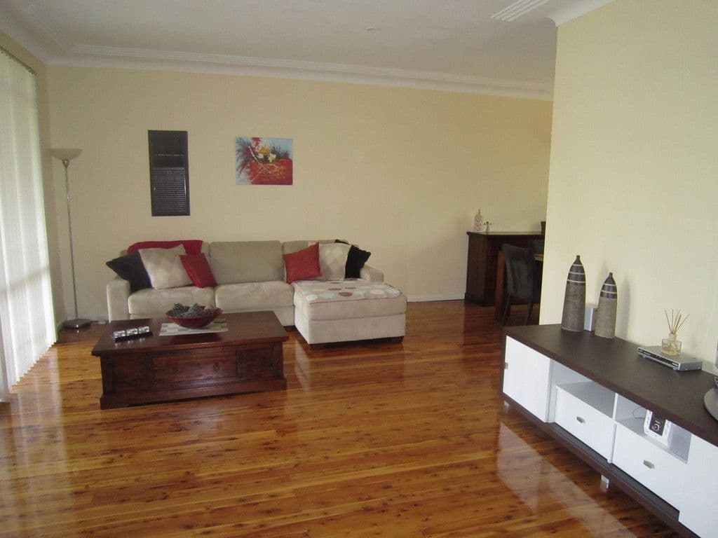 2 Maher Close, Beecroft - Thumbnail 2