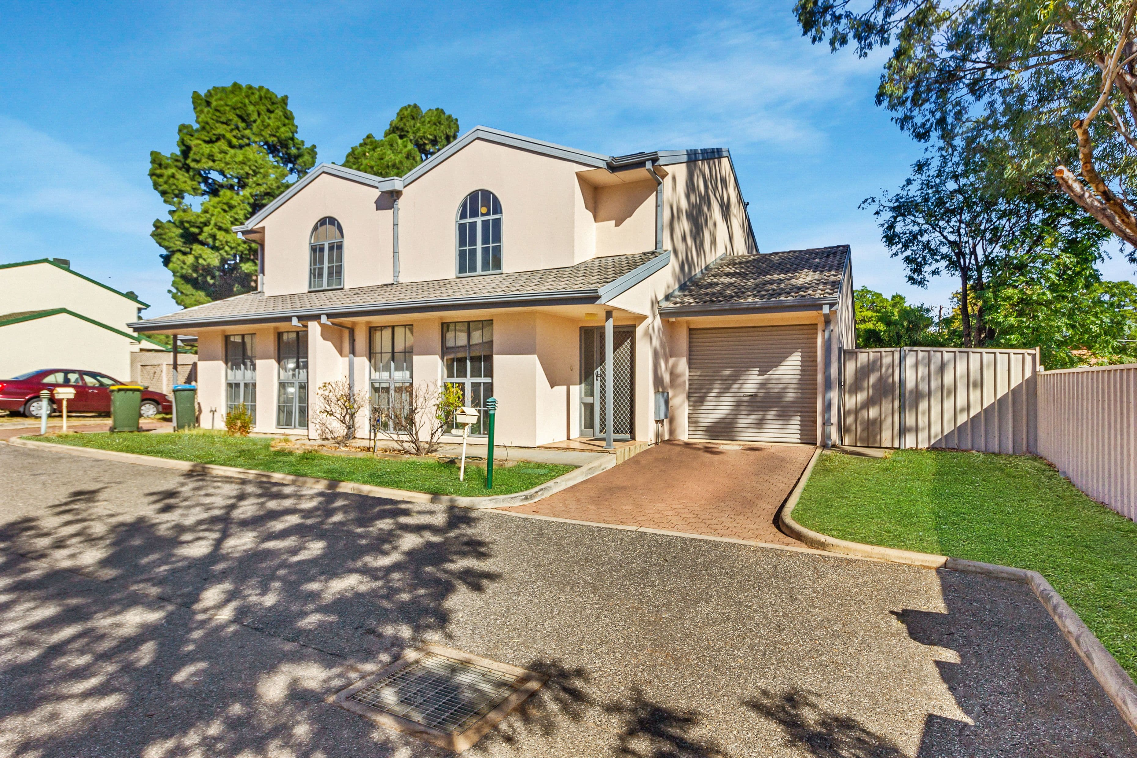 25 Walker Court, Enfield SA 5085, Enfield - Image 1