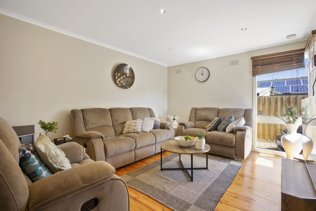 12 Poinciana Court, Werribee VIC 3030, Werribee - Thumbnail 2