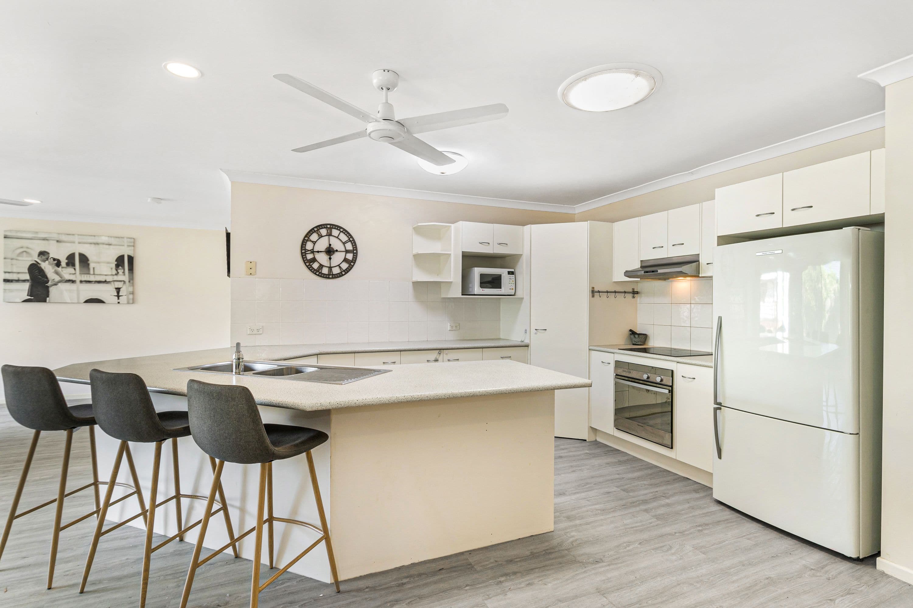 16 Curlew Place, Riverhills QLD 4074, Riverhills - Thumbnail 3