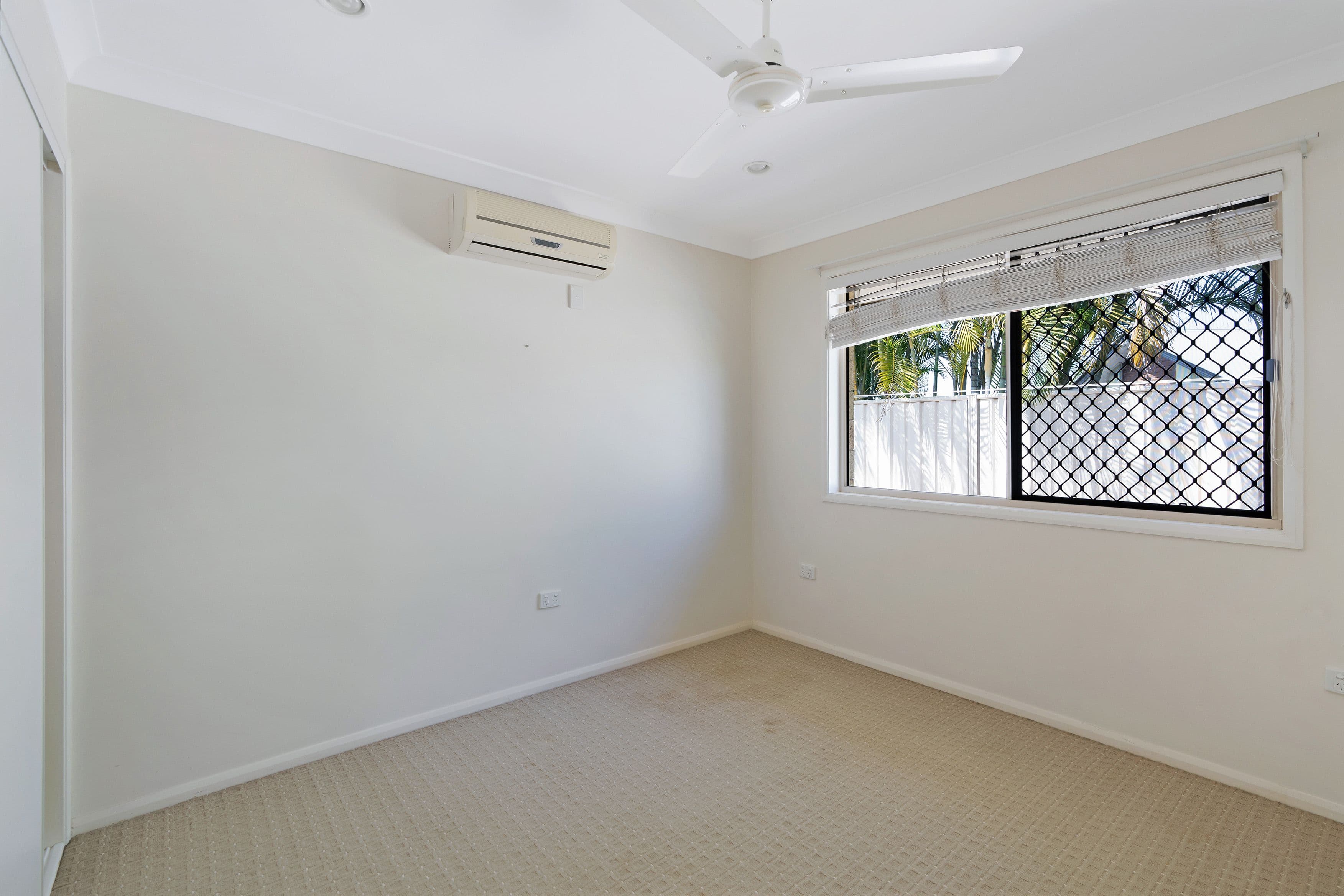 4 Vine Street, Emerald QLD 4720, Emerald - Thumbnail 8