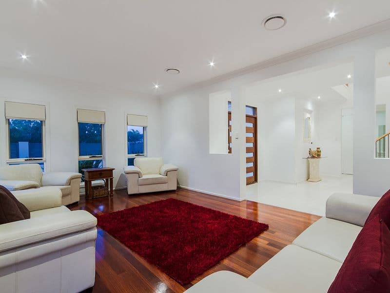 18 Lakefield Crescent, PARADISE POINT QLD 4216, Paradise Point - Thumbnail 2