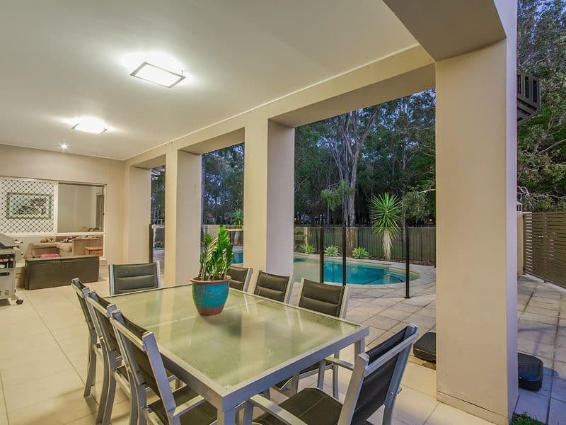 18 Lakefield Crescent, PARADISE POINT QLD 4216, Paradise Point - Thumbnail 4