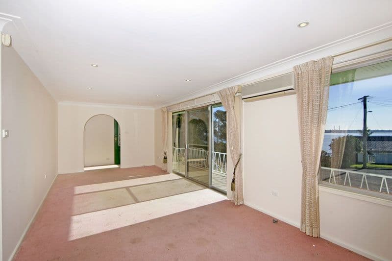 10 Rowland Terrace, TOUKLEY NSW 2263, Toukley - Thumbnail 2