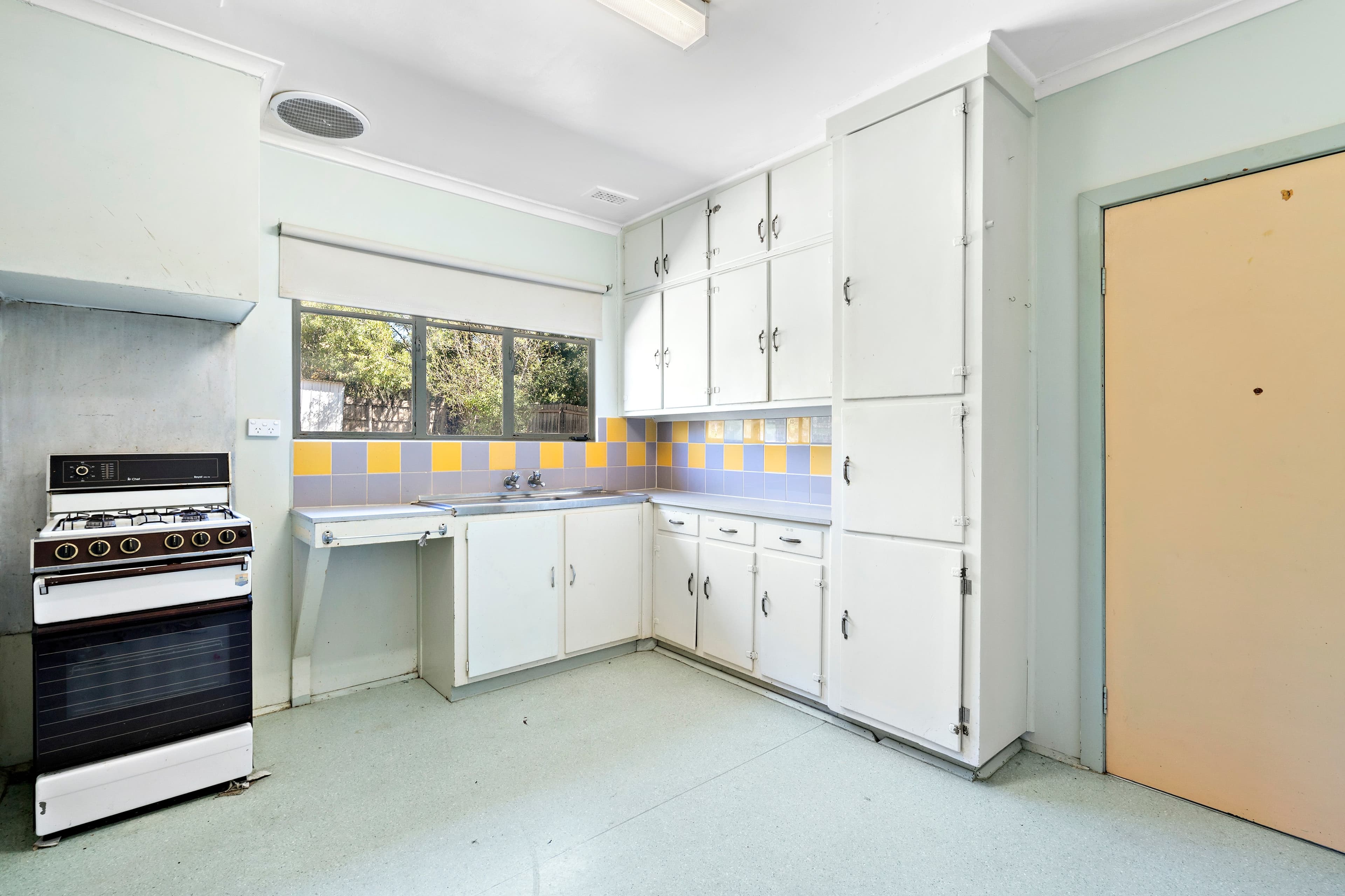 116 Power Avenue, Chadstone VIC 3148, Chadstone - Thumbnail 3