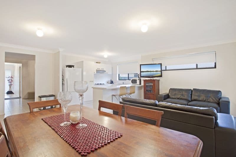 14 Narrabeen Close, Mardi - Image 1