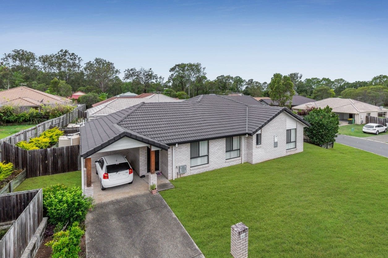37 Holly Crescent, Griffin QLD 4503, Griffin - Thumbnail 2