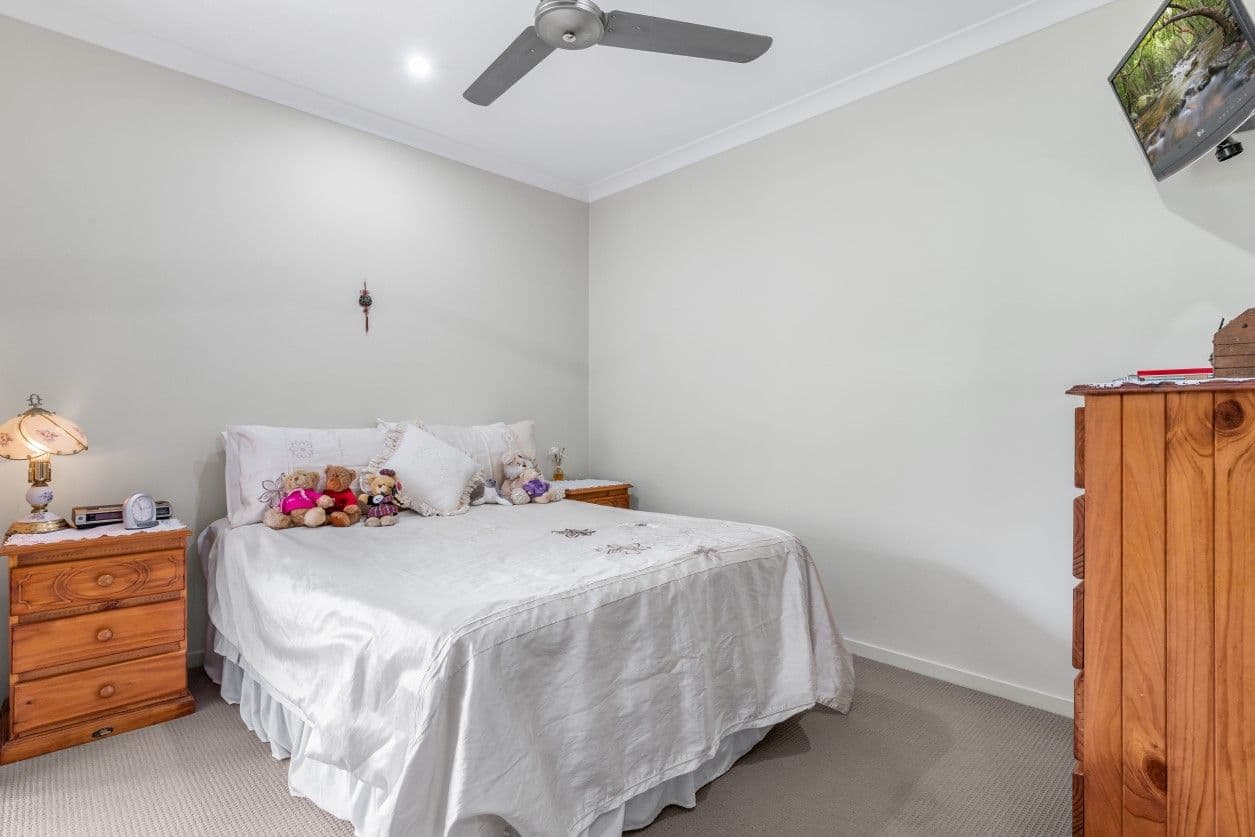 37 Holly Crescent, Griffin QLD 4503, Griffin - Thumbnail 3