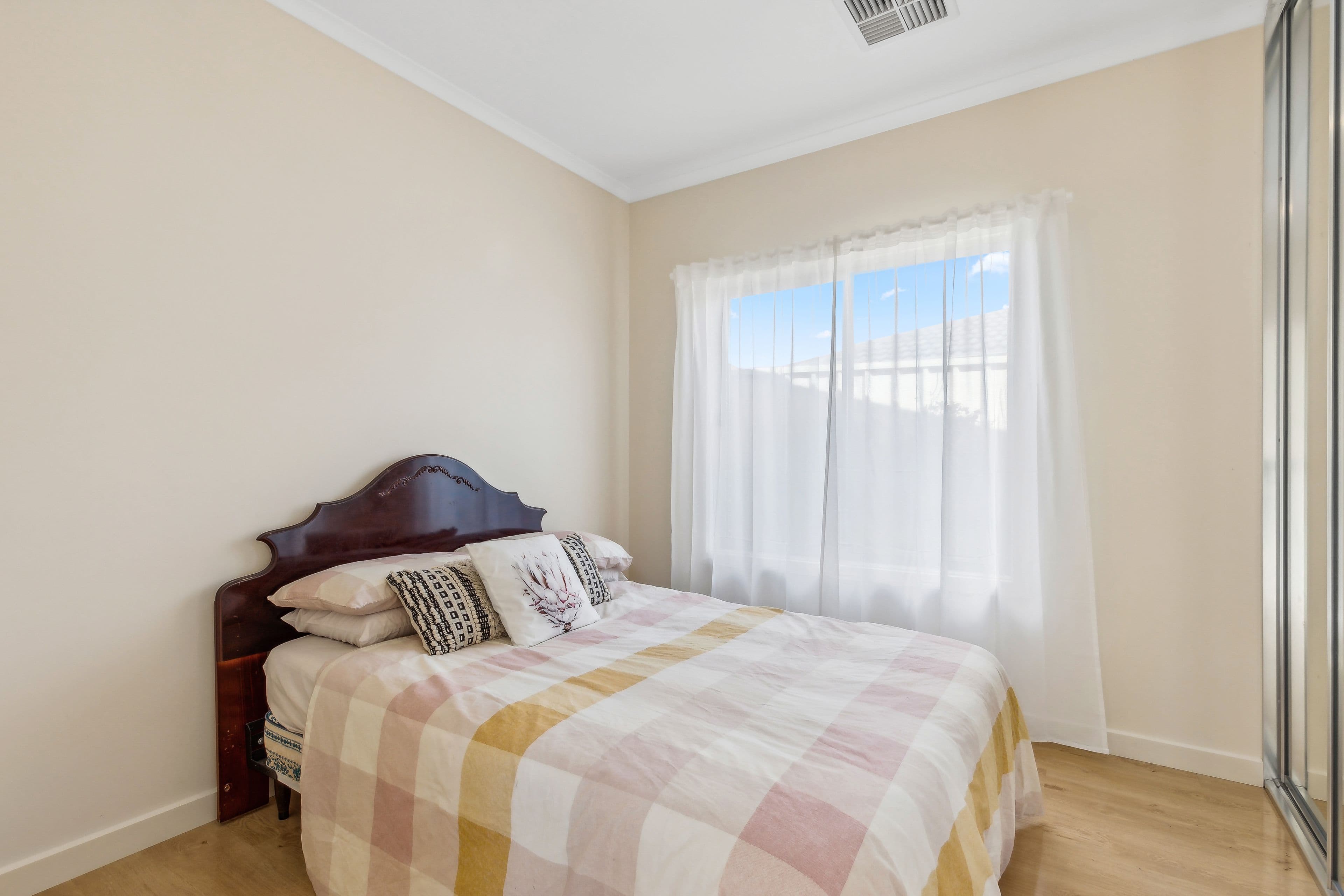 17 Doreen Street, Oaklands Park SA 5046, Oaklands Park - Thumbnail 7