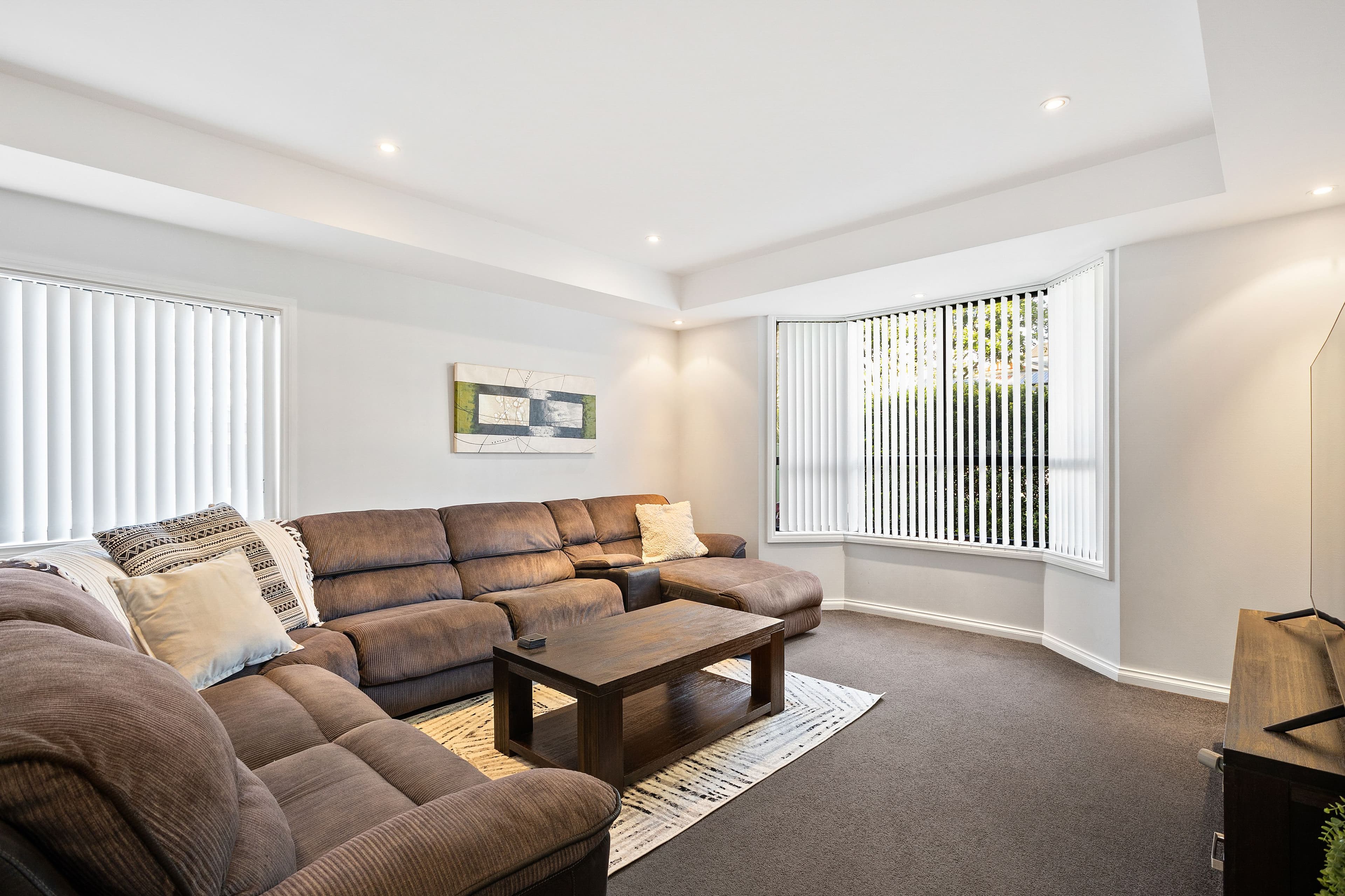 43 Eucumbene Avenue, Flinders NSW 2529, Flinders - Thumbnail 2