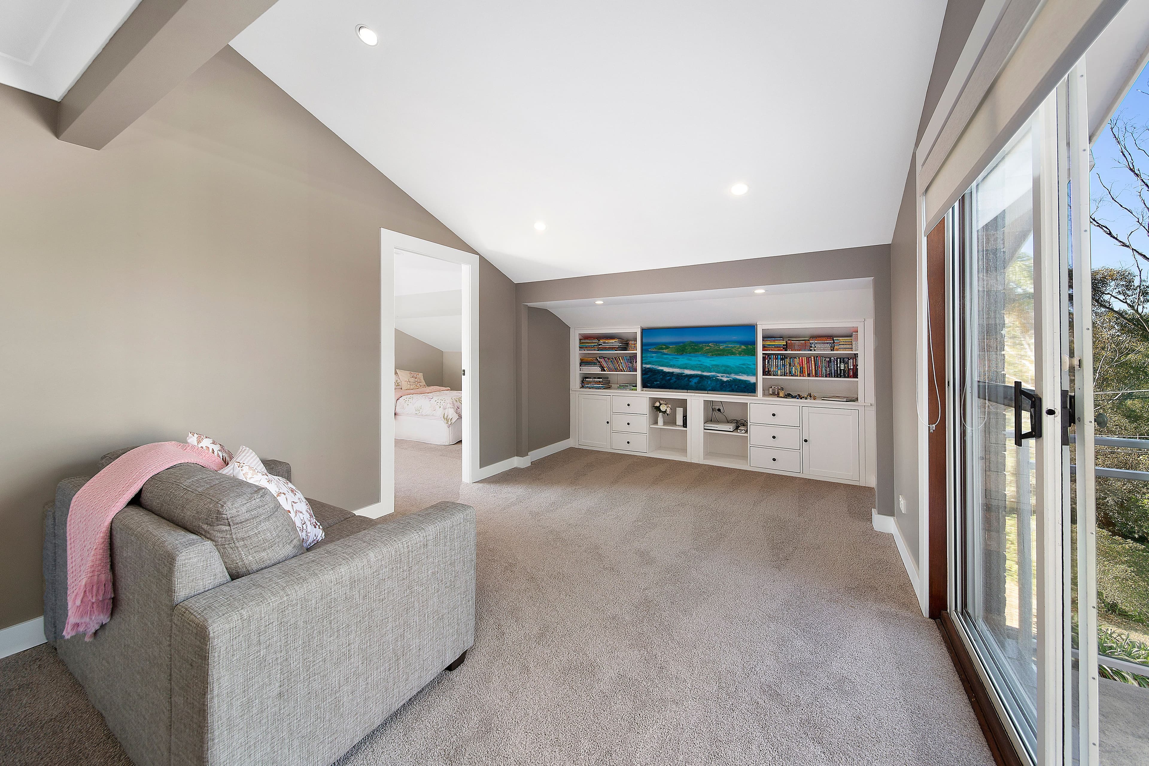 13 Fowler Road, Illawong NSW 2234, Illawong - Thumbnail 6