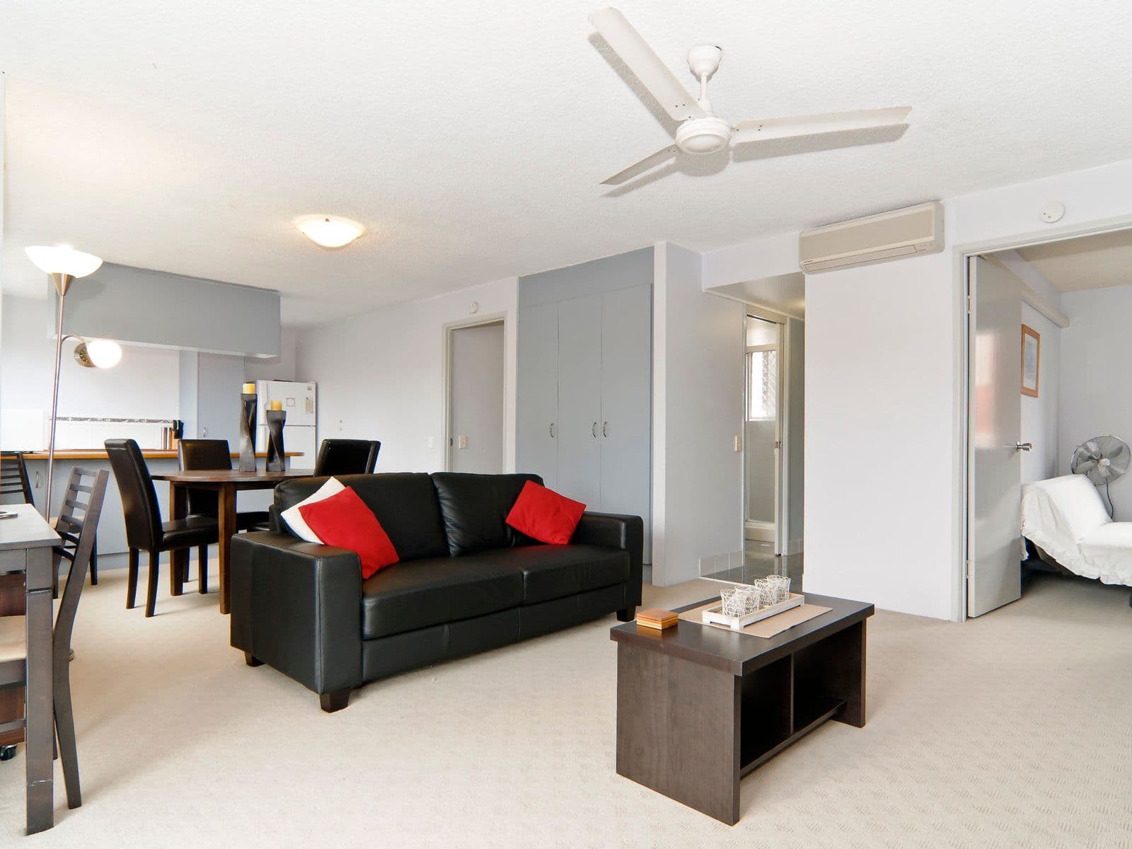 Unit 2 'Pacific Cove' 2 Upper Gay Terrace, KINGS BEACH QLD 4551, Kings Beach - Thumbnail 5