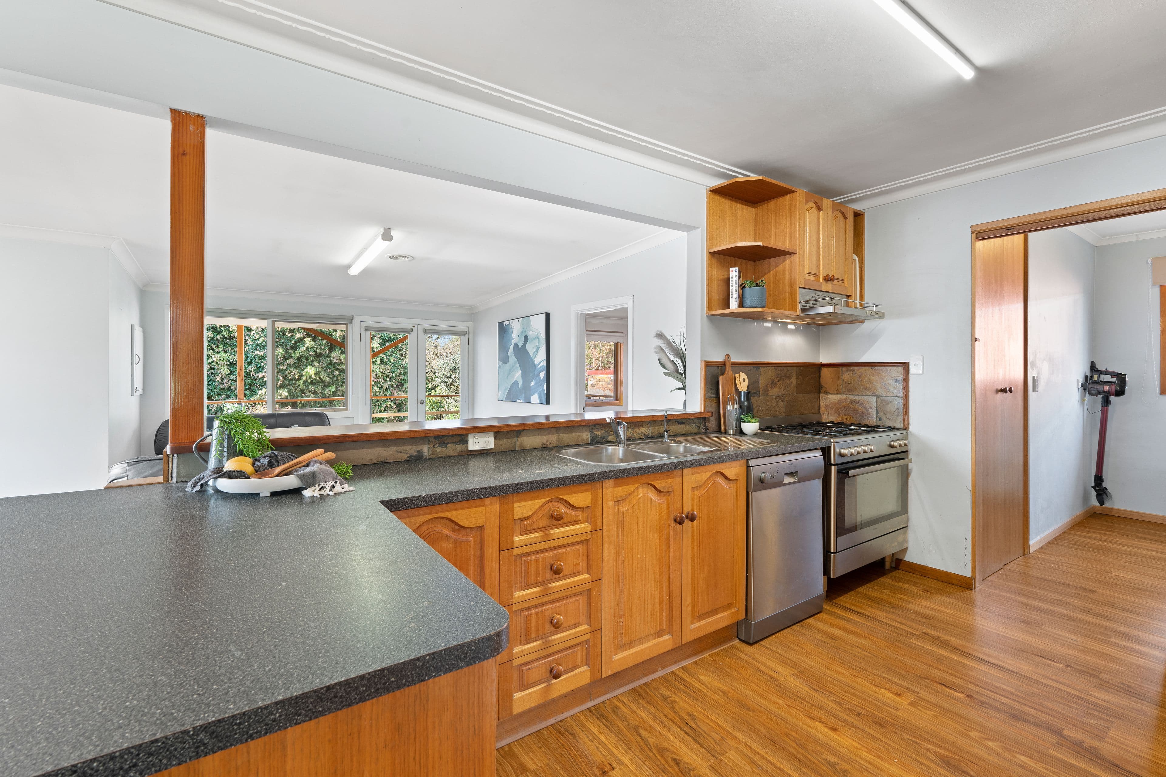 12 Dion Street, Ferntree Gully VIC 3156, Ferntree Gully - Thumbnail 4