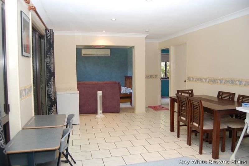 1 Town Court, BORONIA HEIGHTS QLD 4124, Boronia Heights - Thumbnail 4